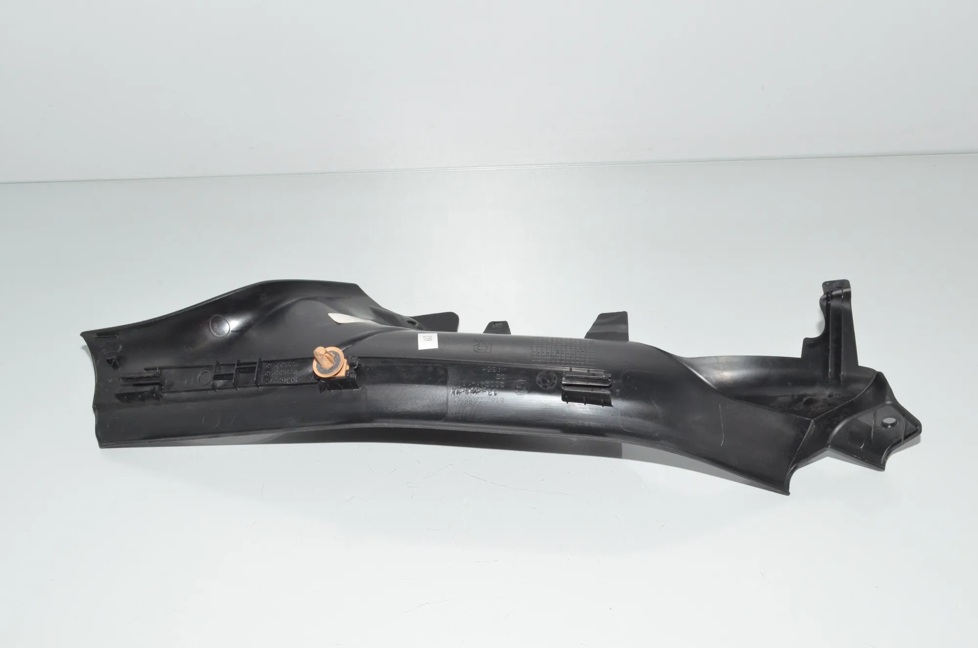 Rear Right Interior Step Trim – OEM 7308812 · BMW 4 Gran Coupe (F36) 430 d xDrive 2016 – 3