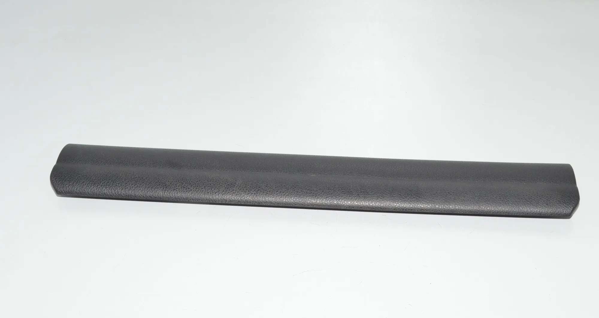 Front Right Interior Step Trim – OEM 7334212 · BMW 4 Gran Coupe (F36) 430 d xDrive 2016 – 2