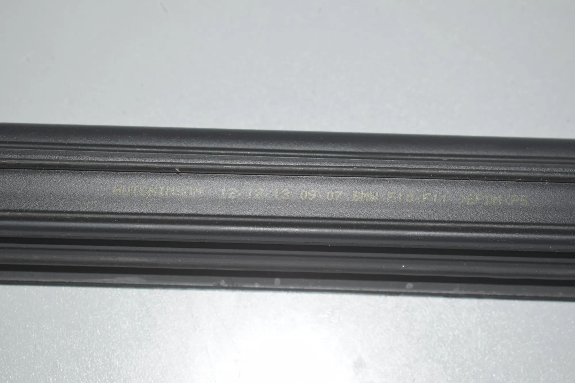 Rear Right Door Window Strip – OEM 7182290 · BMW 5 (F10) 530 d 2014 – 5