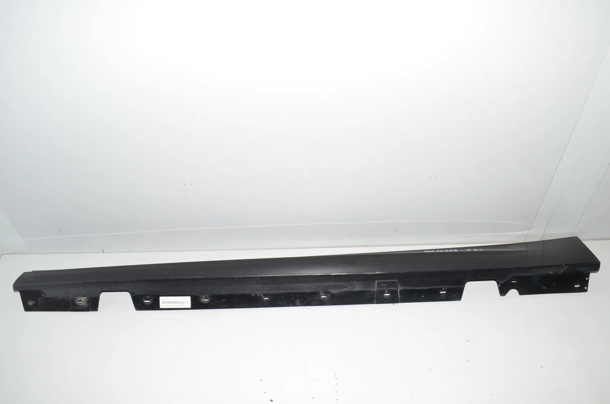 Left Side Plastic Sideskirt Cover – OEM 7202651 · BMW 3 Touring (E91) 330 d xDrive 2011 – 2