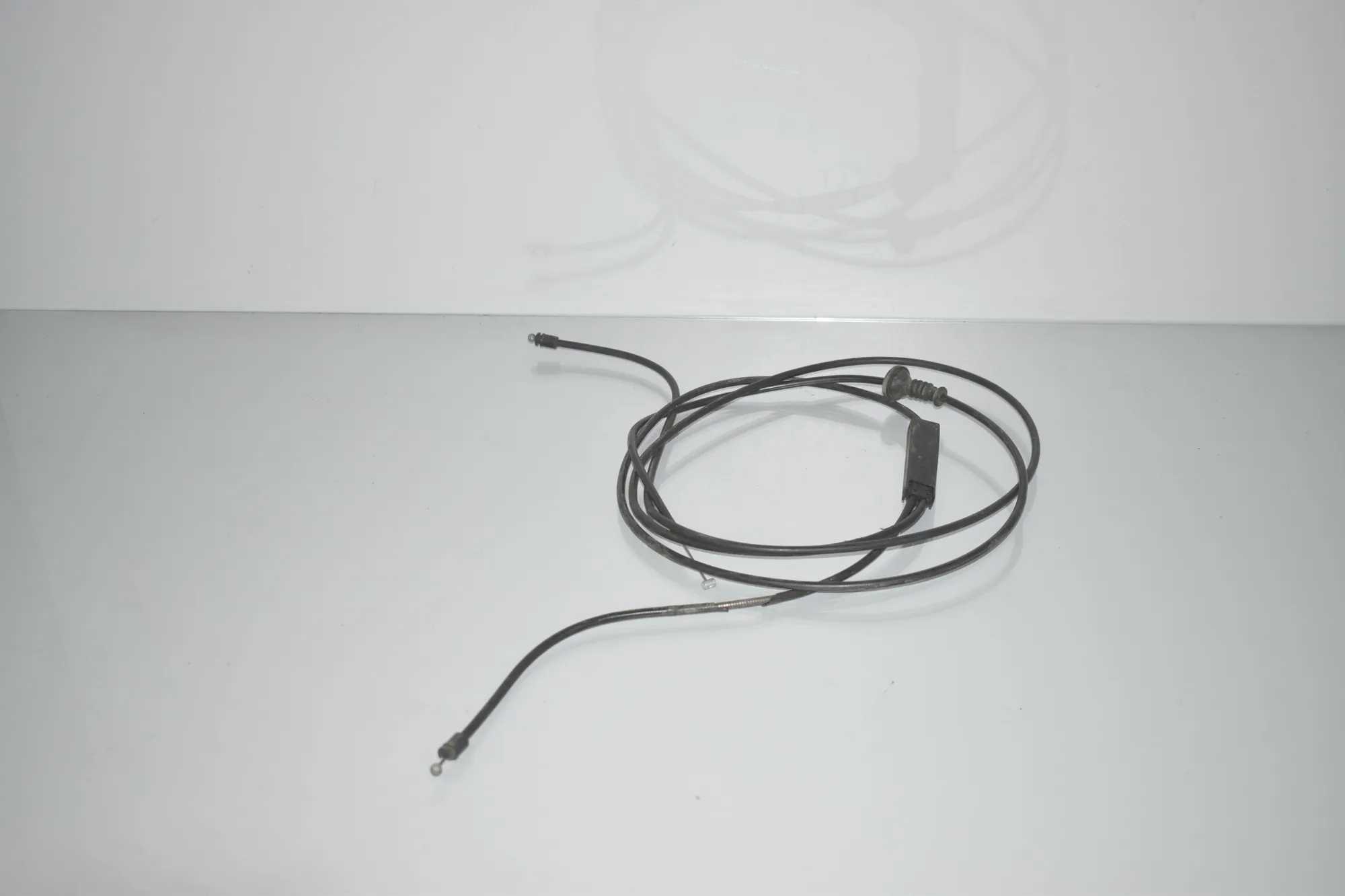 Bonnet Lock Cable – OEM 7255801 · BMW 5 (F10) 530 d 2014 – 3