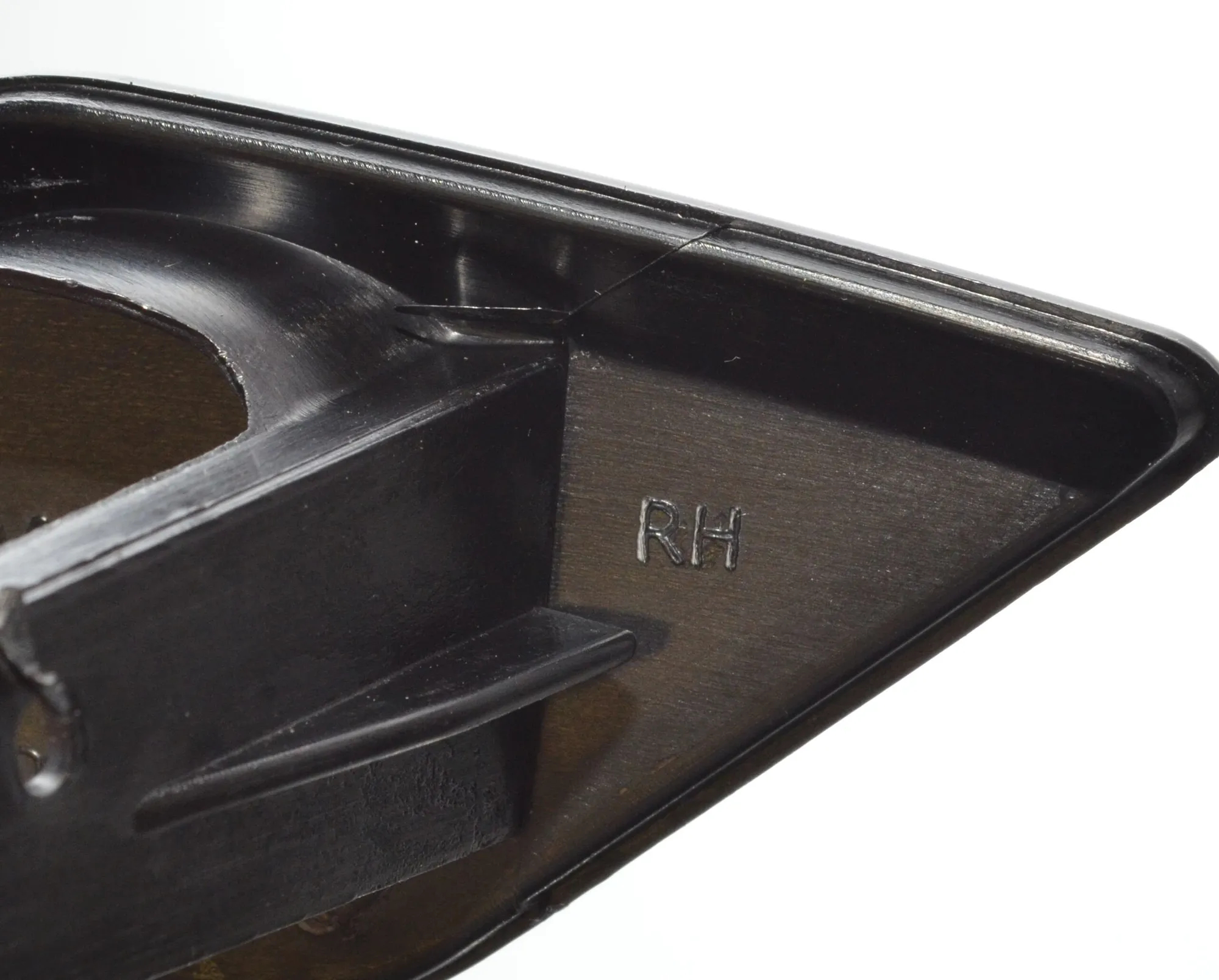 Right Side Headlight Washer Cover Cap · BMW 4 Coupe (F32, F82) BMW 4 Coupe (F32, F82) 440 i xDrive 2020 – 5