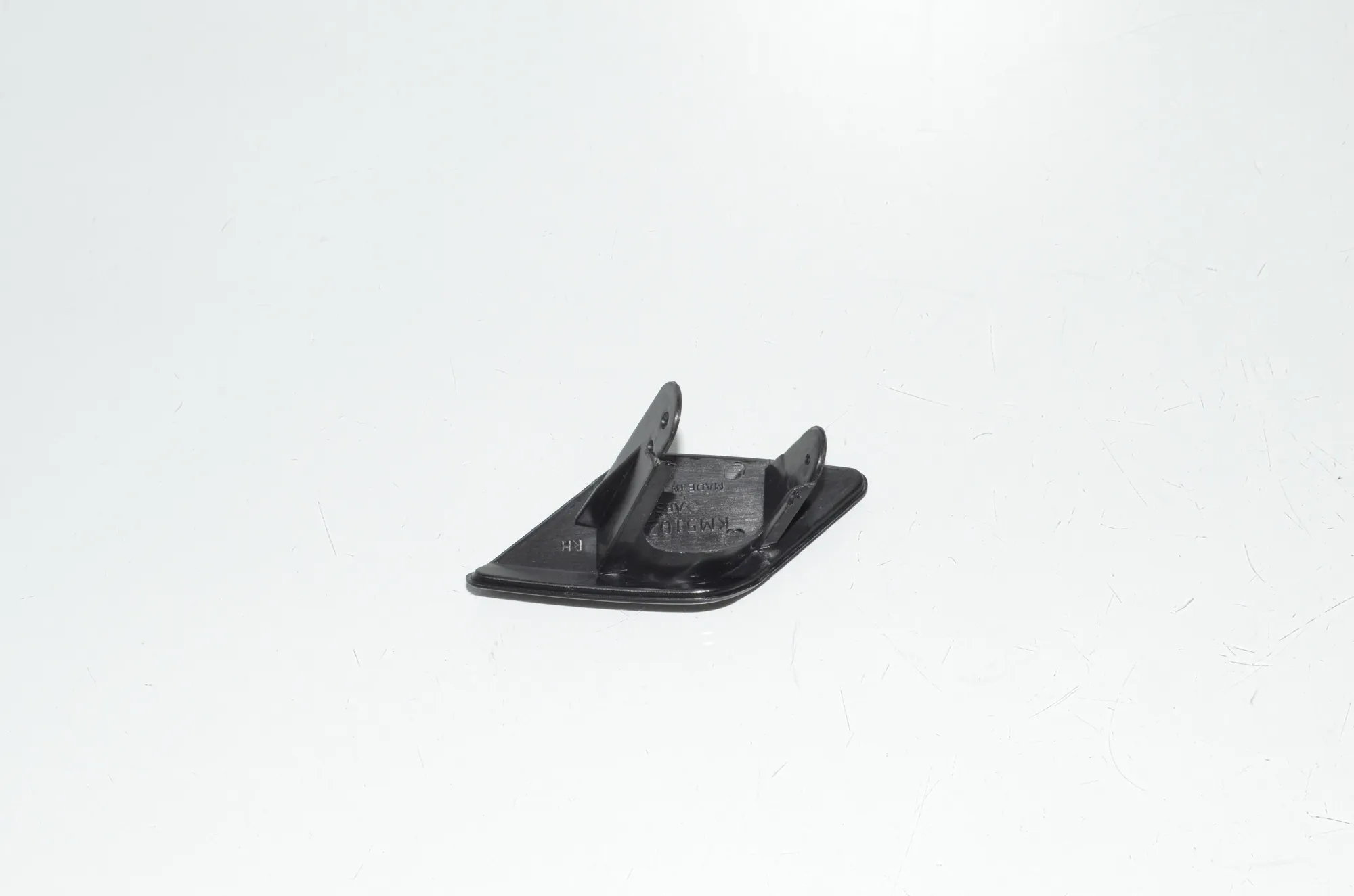 Right Side Headlight Washer Cover Cap · BMW 4 Coupe (F32, F82) BMW 4 Coupe (F32, F82) 440 i xDrive 2020 – 3