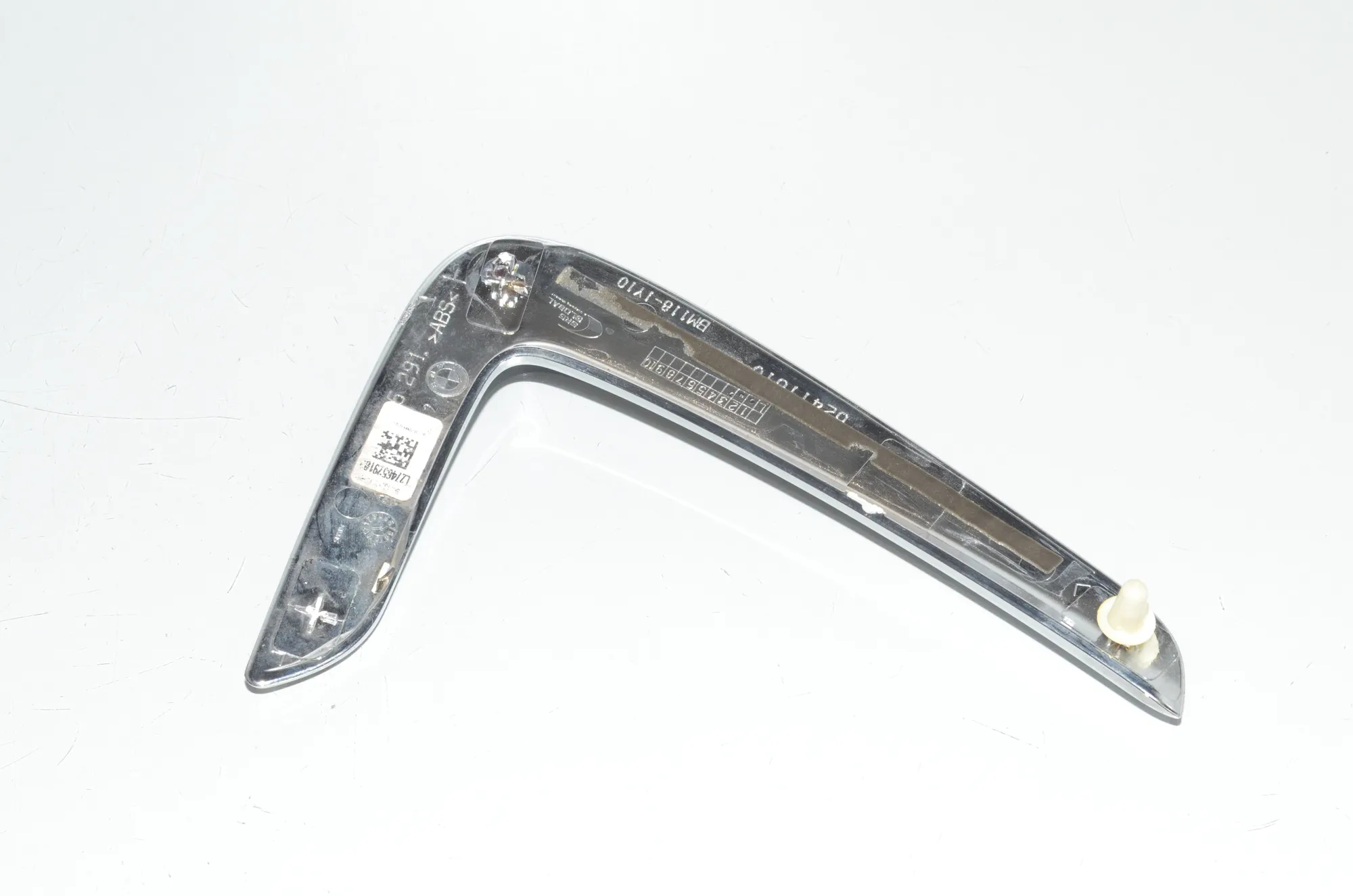 Front Left Fender Molding – OEM 7465291 · BMW 4 Coupe (F32, F82) BMW 4 Coupe (F32, F82) 440 i 2020 – 4