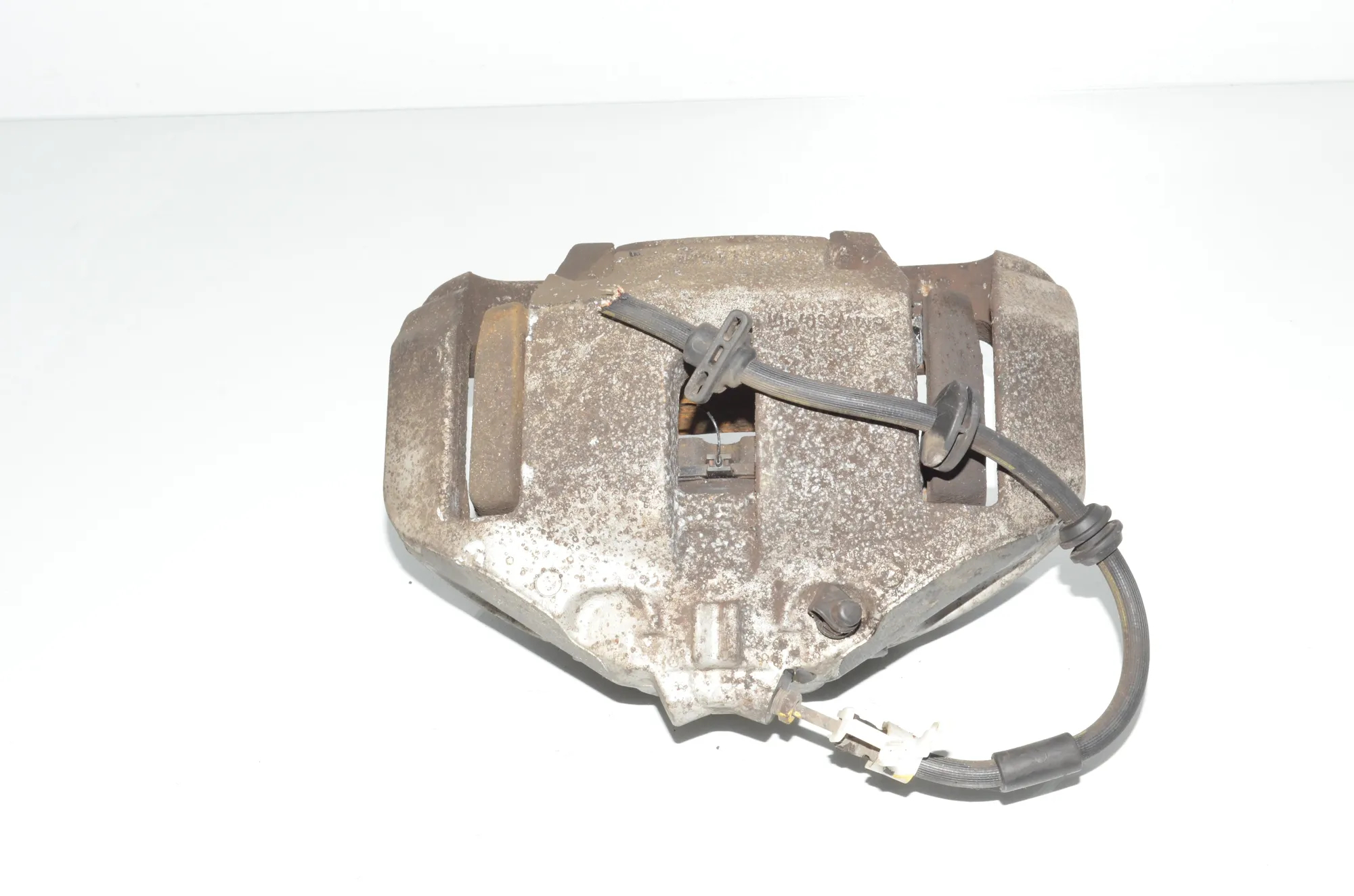 Front Left Brake Caliper – OEM 6792689 · BMW 5 (F10) 530 d 2014 – 2