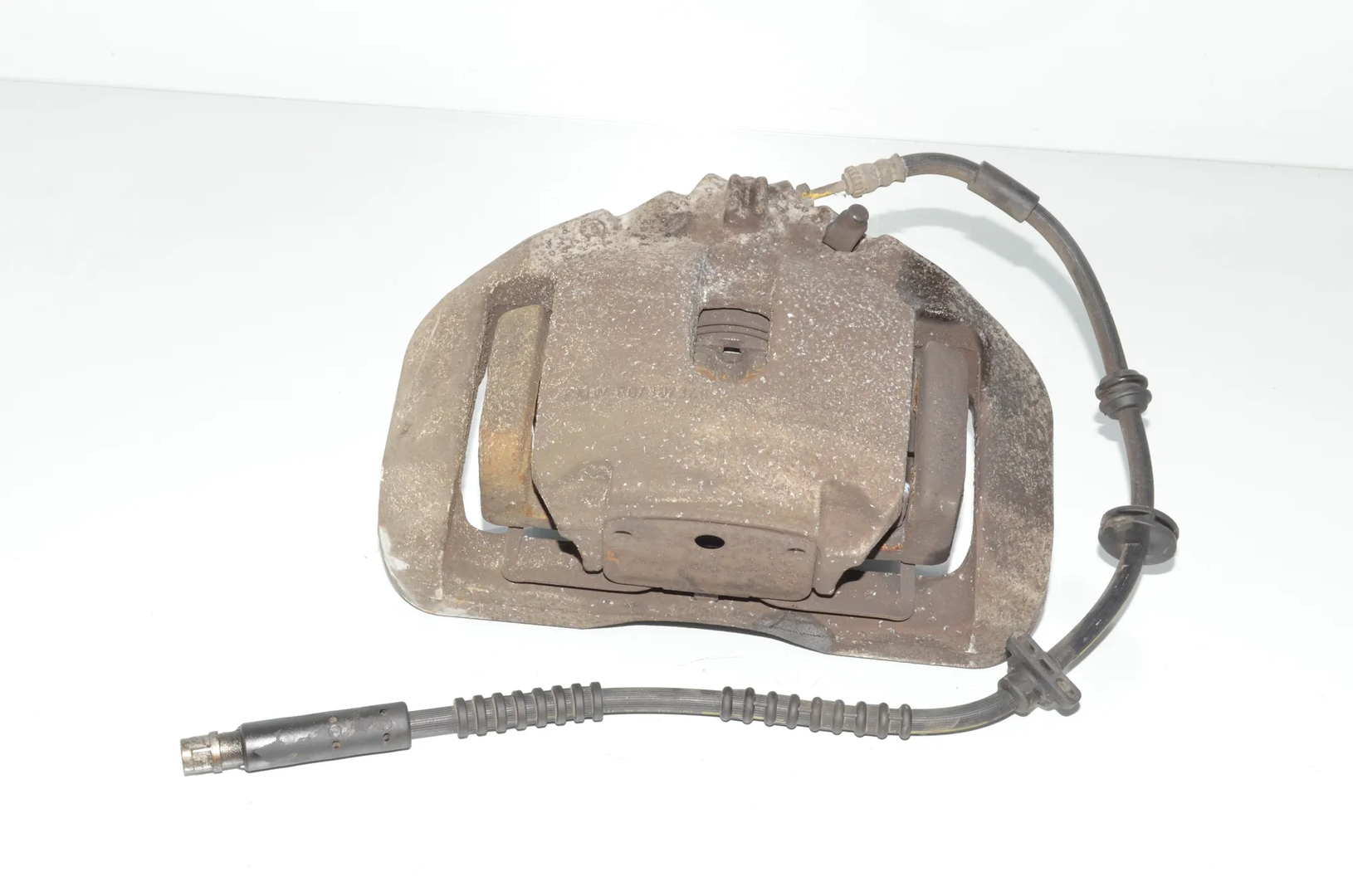 Front Right Brake Caliper – OEM 6792690 · BMW 5 (F10) 530 d 2014