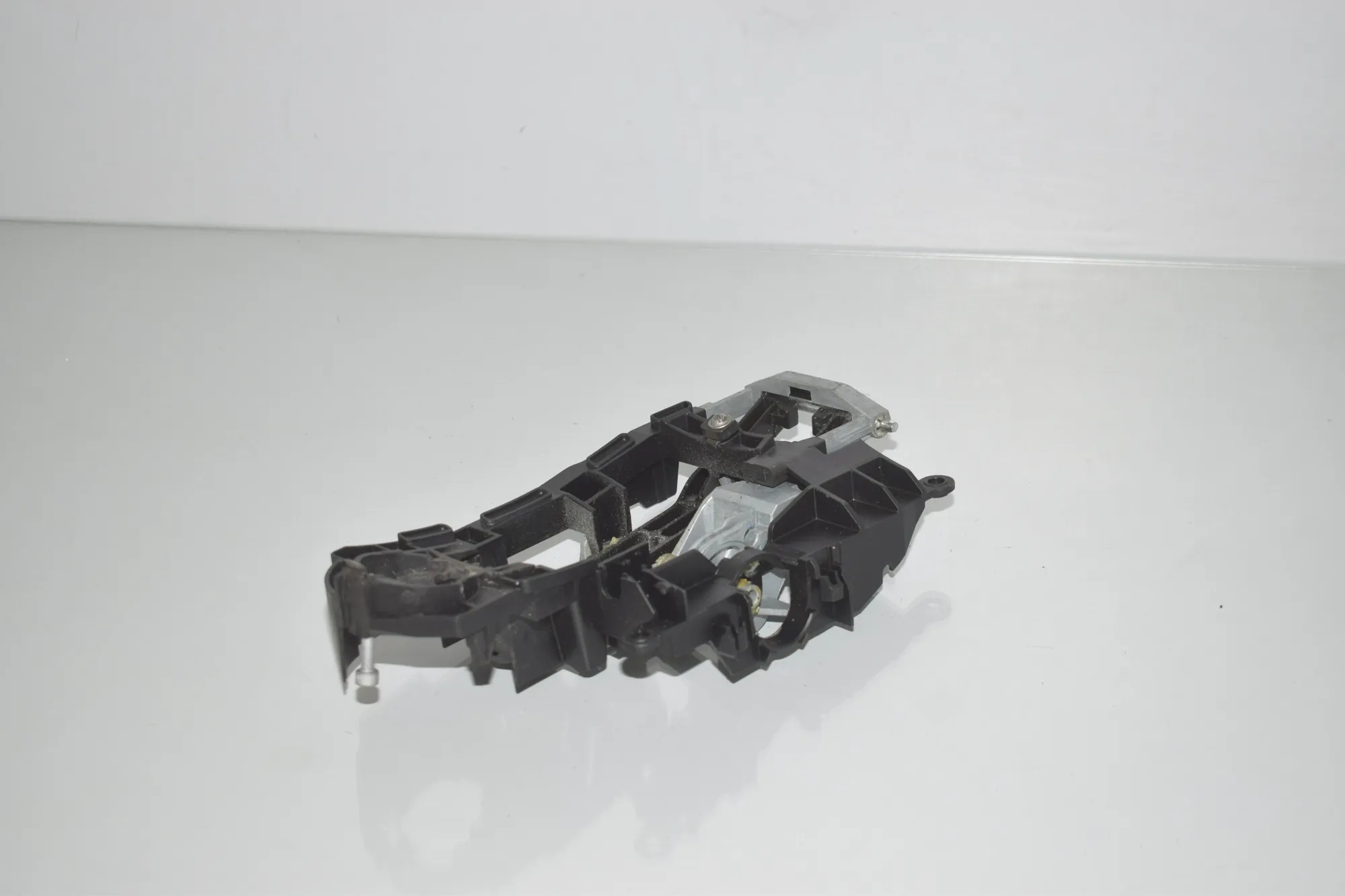 Rear Right Door Interior Handle Frame – OEM 7187228 · BMW 5 (F10) 530 d 2014 – 5
