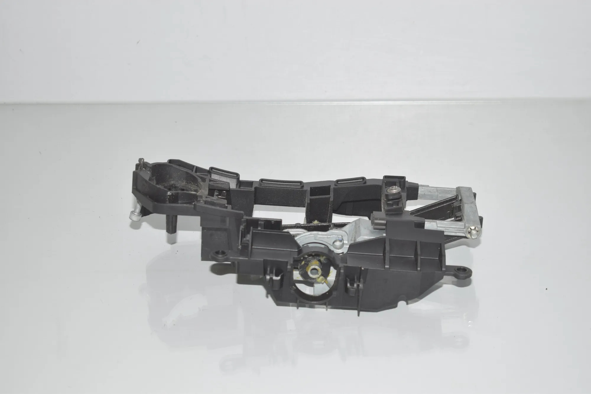 Rear Right Door Interior Handle Frame – OEM 7187228 · BMW 5 (F10) 530 d 2014 – 2