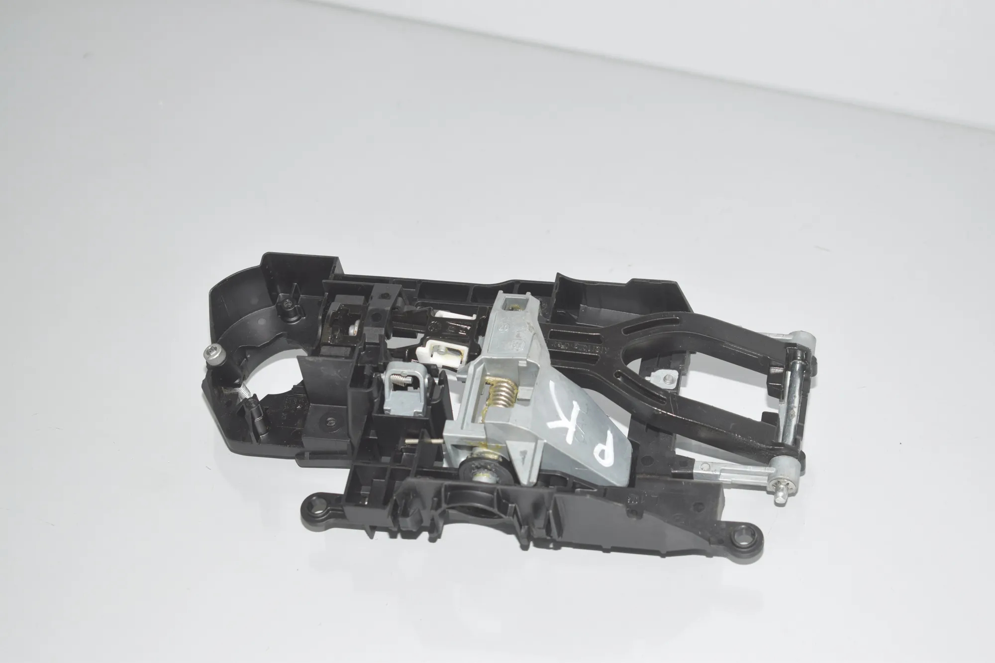 Front Left Door Interior Handle Frame – OEM 7207451 · BMW 5 (F10) 530 d 2014 – 4