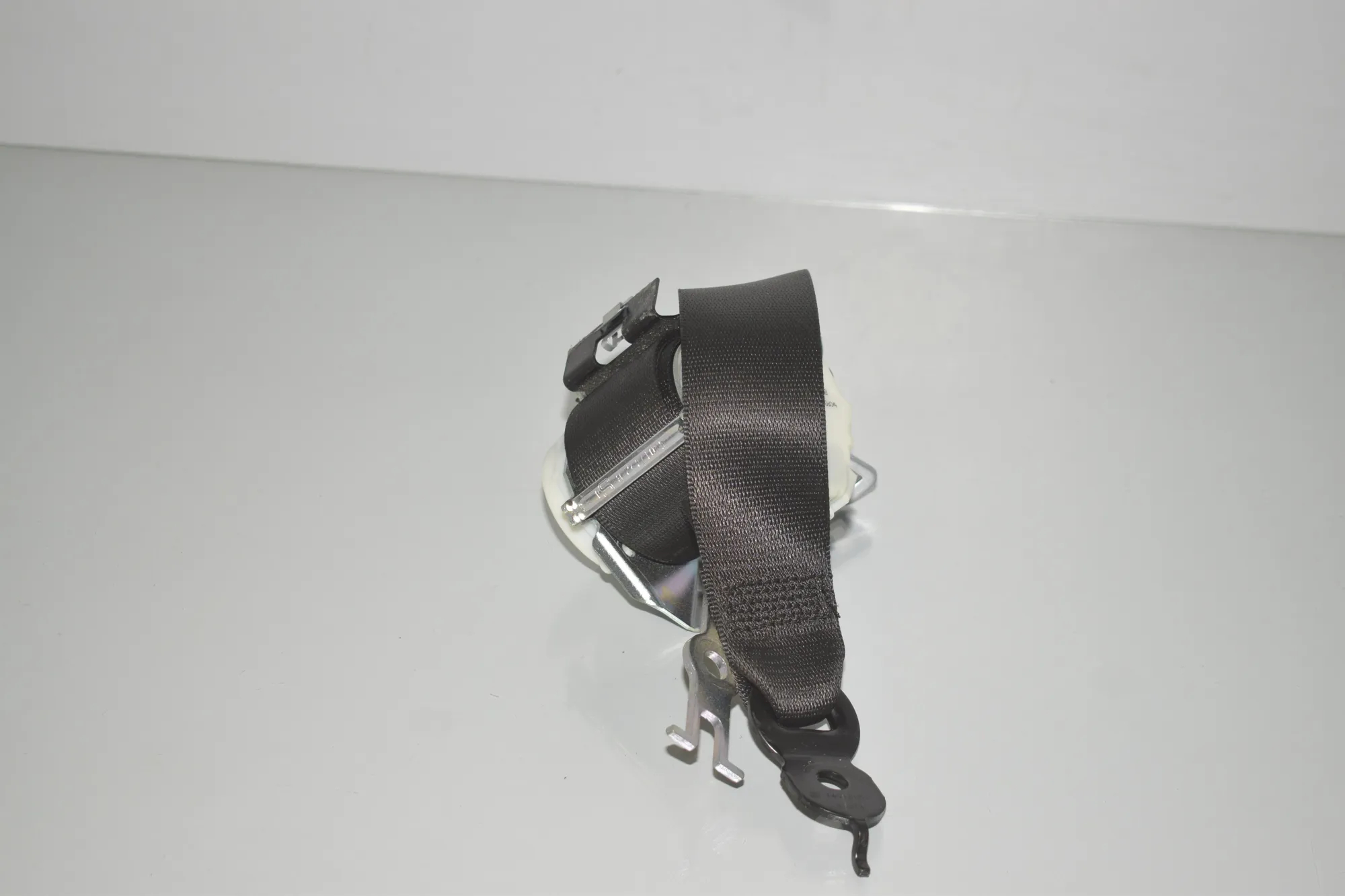 Rear Left Seatbelt – OEM 9163237 · BMW 5 (F10) 530 d 2014 – 4