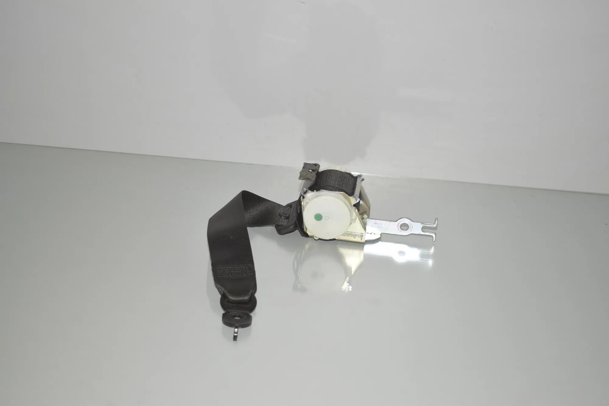 Rear Right Seatbelt – OEM 9163237 · BMW 5 (F10) 530 d 2014 – 2