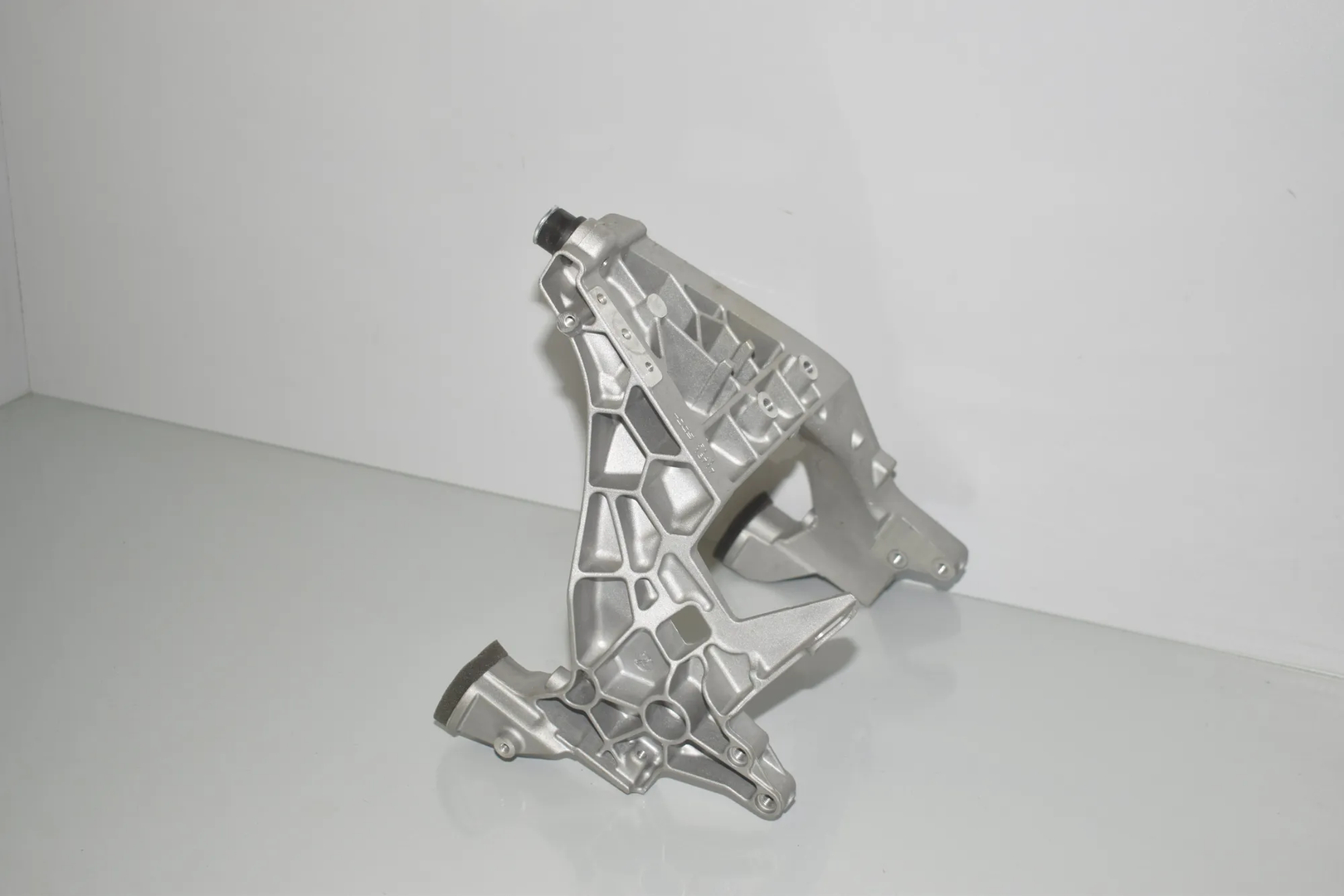 Other Body Parts – OEM 6140829 · BMW 5 (F10) 530 d 2014 – 3