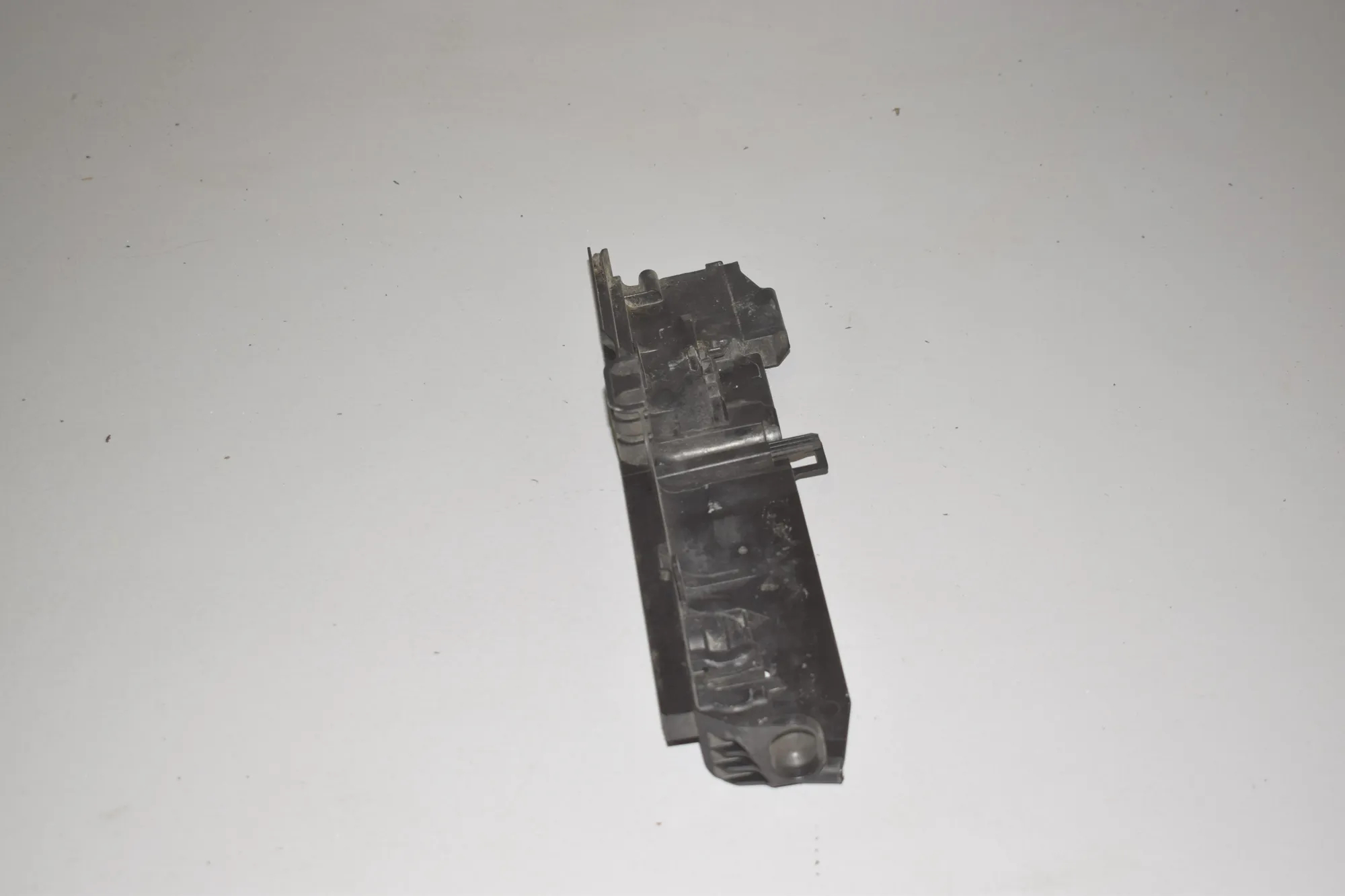 Radiator Holder – OEM 7524912 · BMW 1 (E87) BMW 1 (E87) 120 d 2010