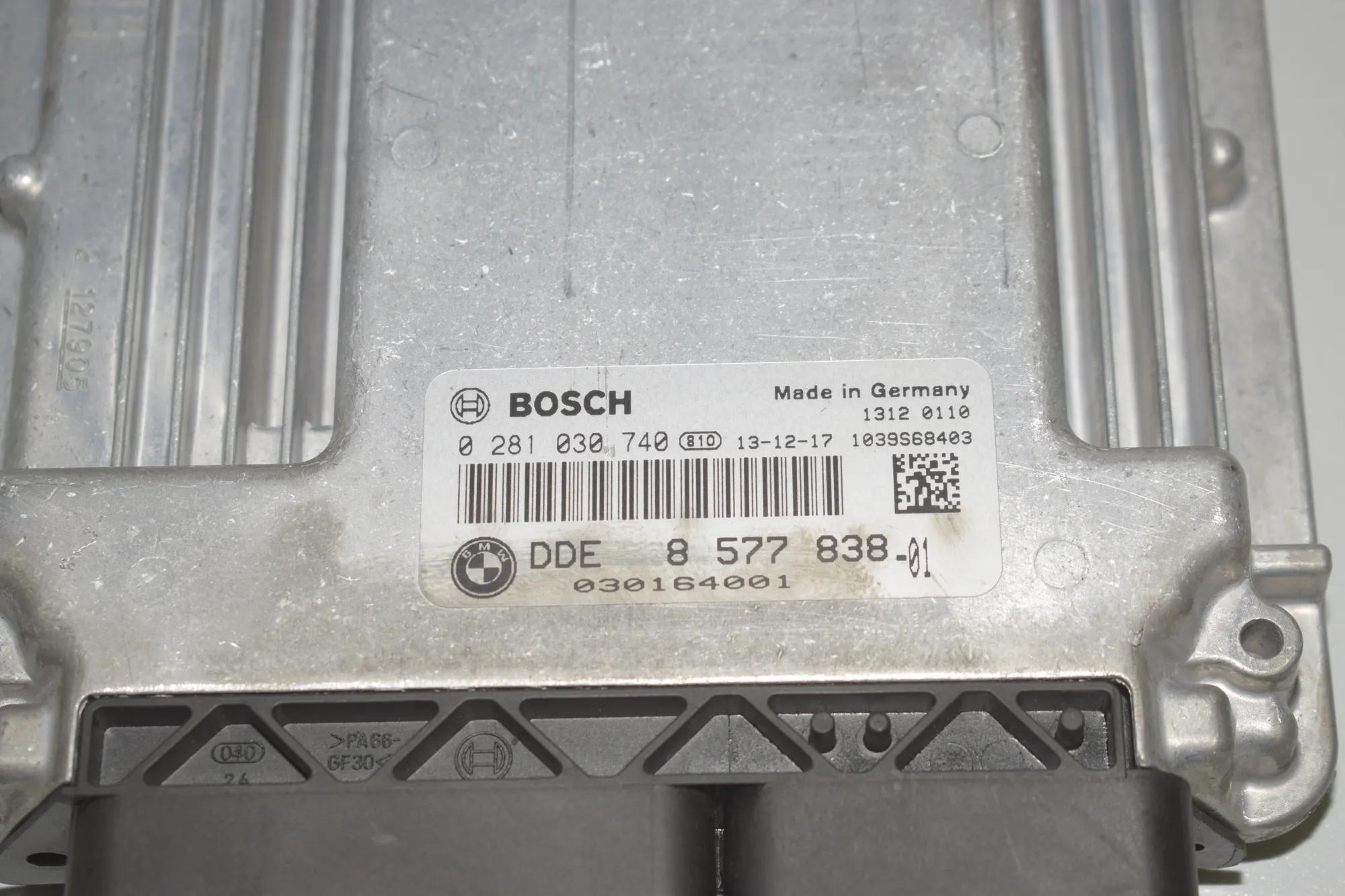 Engine Ignition ECU Set – OEM 8577838 · BMW 5 (F10) 530 d 2014 – 8