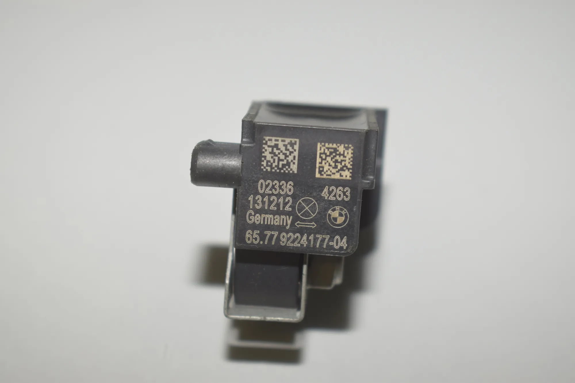 Rear Right Impact Sensor – OEM 9224177 · BMW 5 (F10) 530 d 2014 – 5