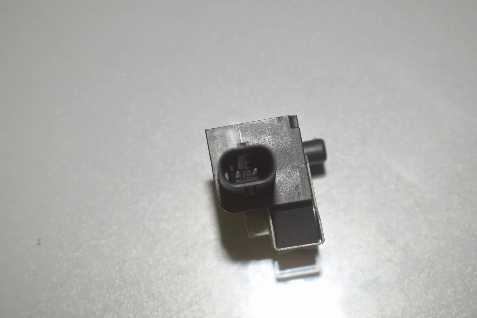 Rear Right Impact Sensor – OEM 9224177 · BMW 5 (F10) 530 d 2014 – 4