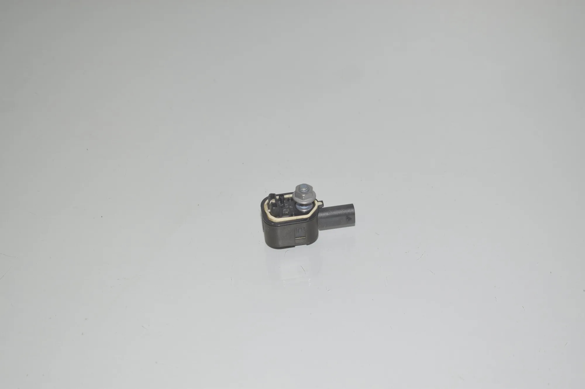 Front Right Impact Sensor – OEM 9224178 · BMW 5 (F10) 530 d 2014 – 3