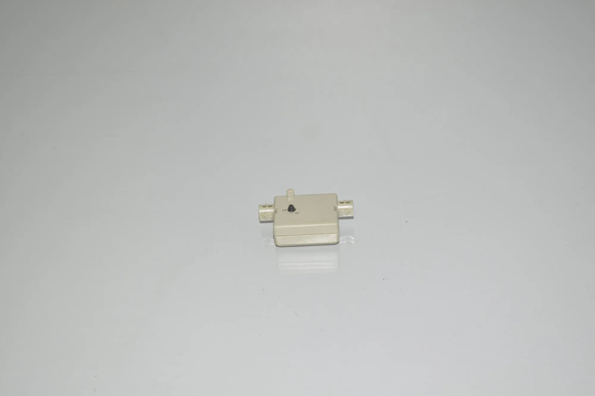 Antenna – OEM 9118262 · BMW 5 (F10) 530 d 2014 – 3