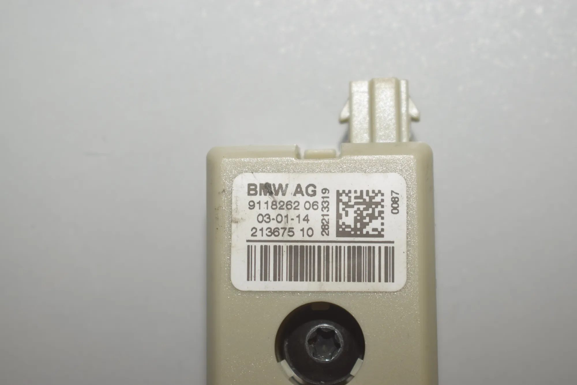 Antenna – OEM 9118262 · BMW 5 (F10) 530 d 2014 – 4