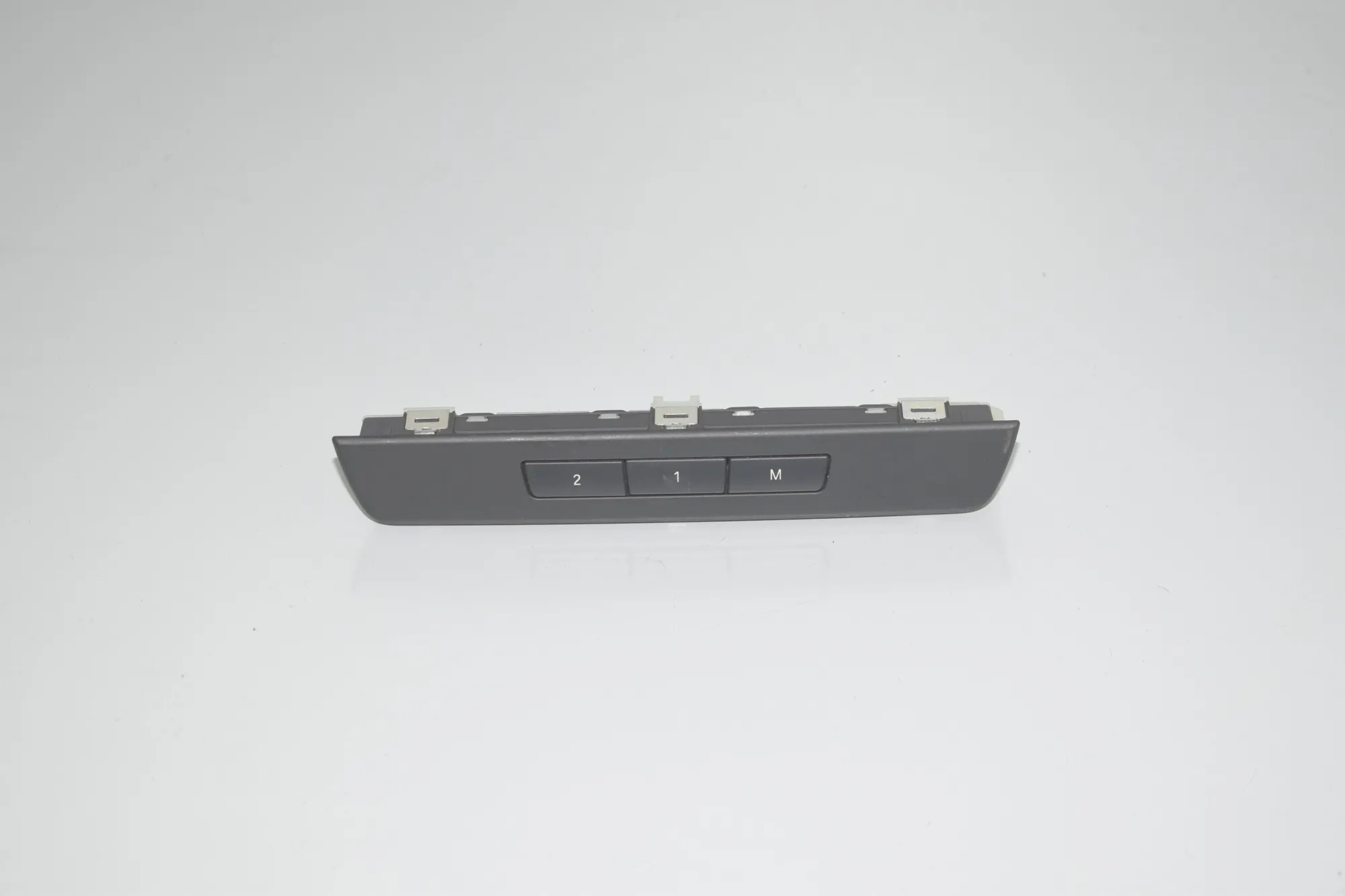 Right Seat Control Buttons – OEM 9215748 · BMW 5 (F10) 530 d 2014