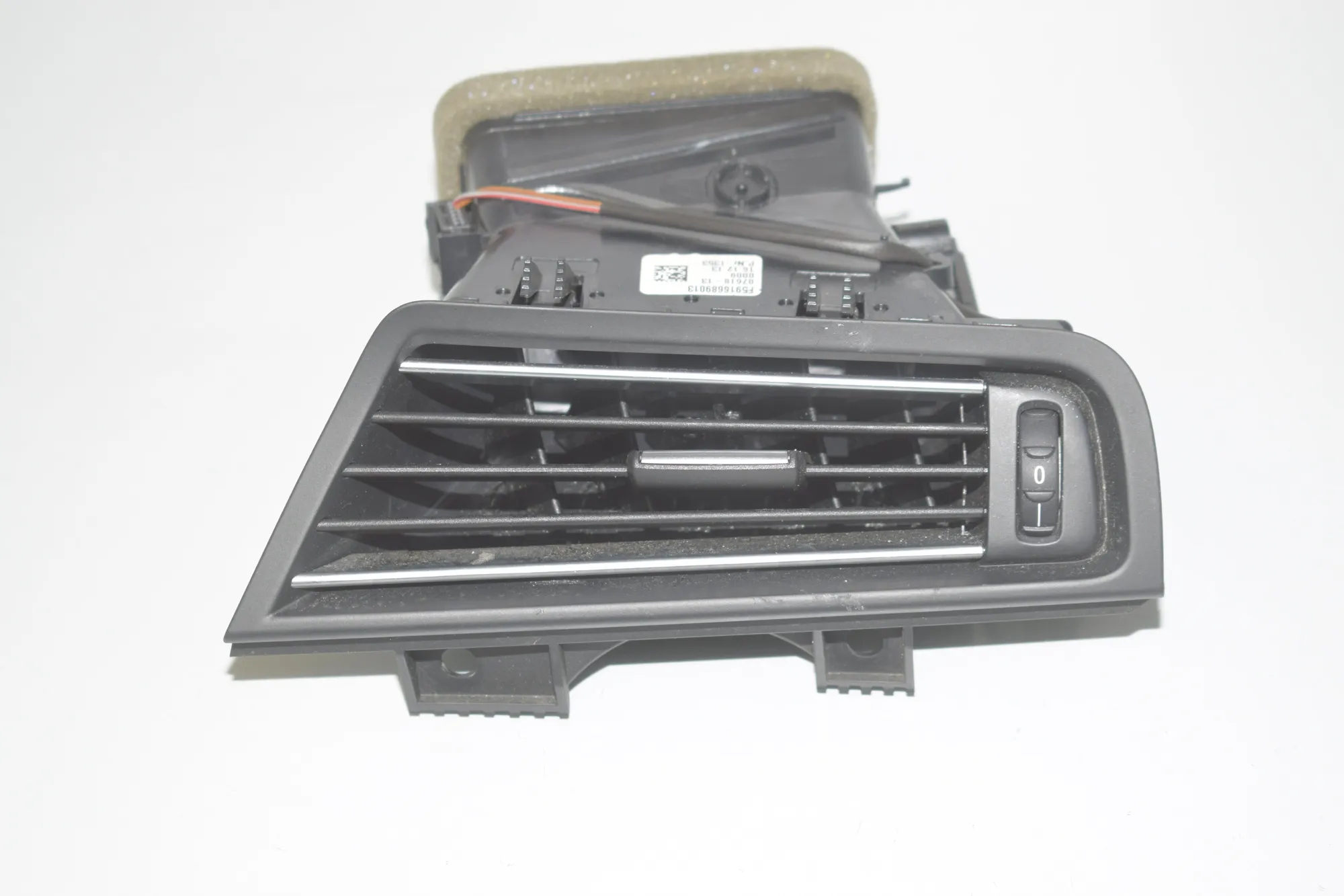 Dashboard Air Vents – OEM 9166890 · BMW 5 (F10) 530 d 2014 – 2