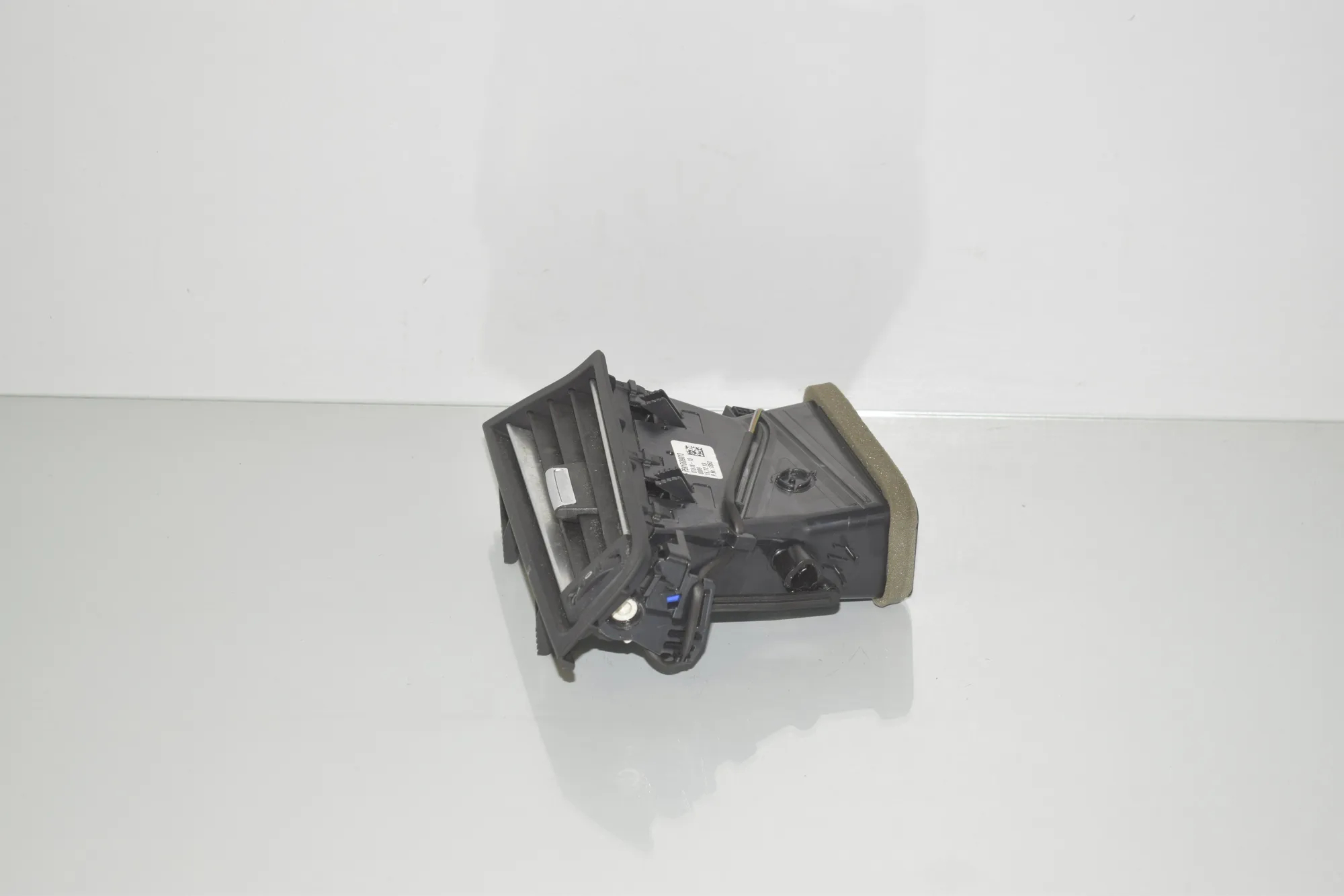 Dashboard Air Vents – OEM 9166890 · BMW 5 (F10) 530 d 2014 – 3