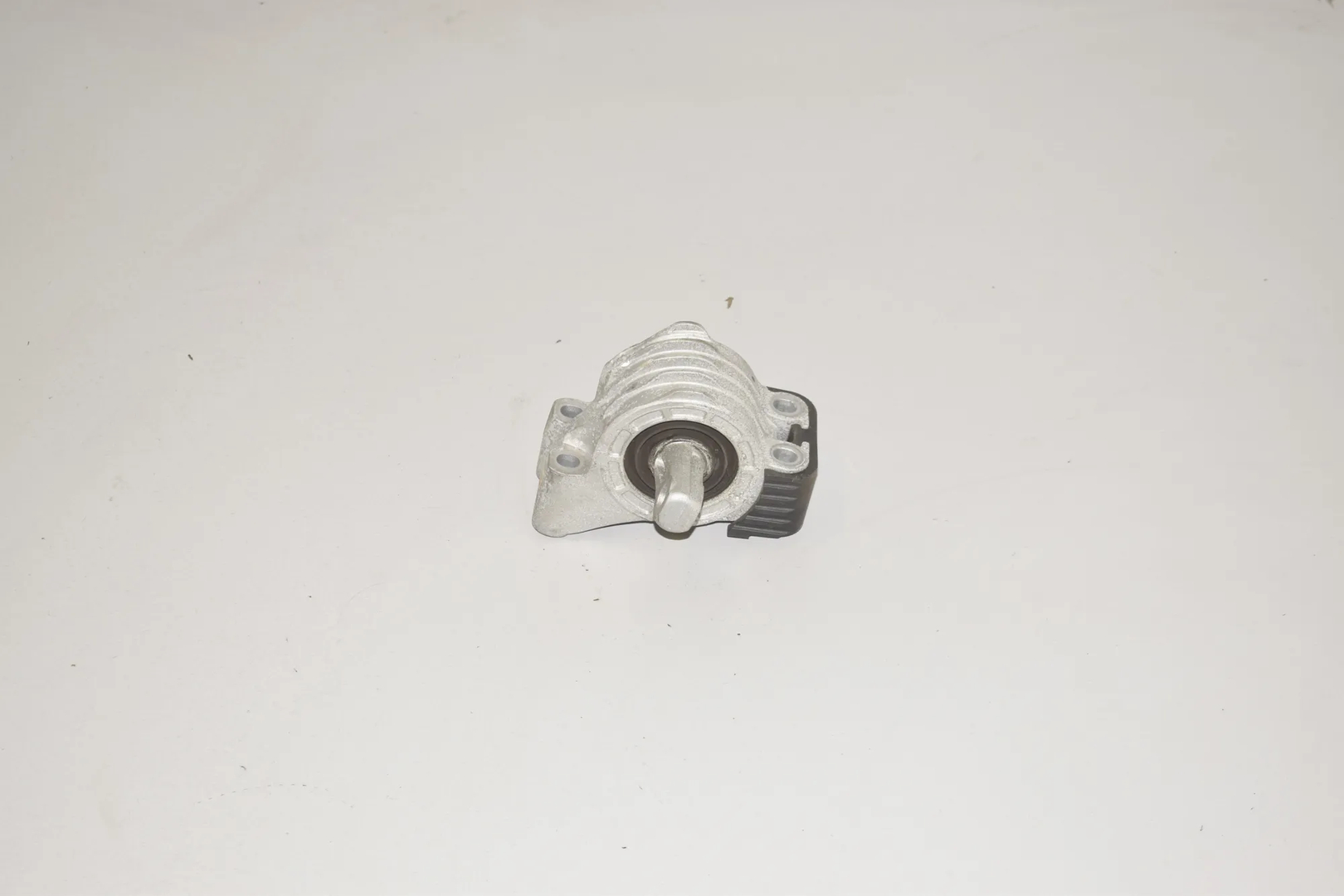 Left Side Engine Bracket – OEM 8742123 · BMW iX3 (G08) (2020 - -) Electric (286 HP) 2022