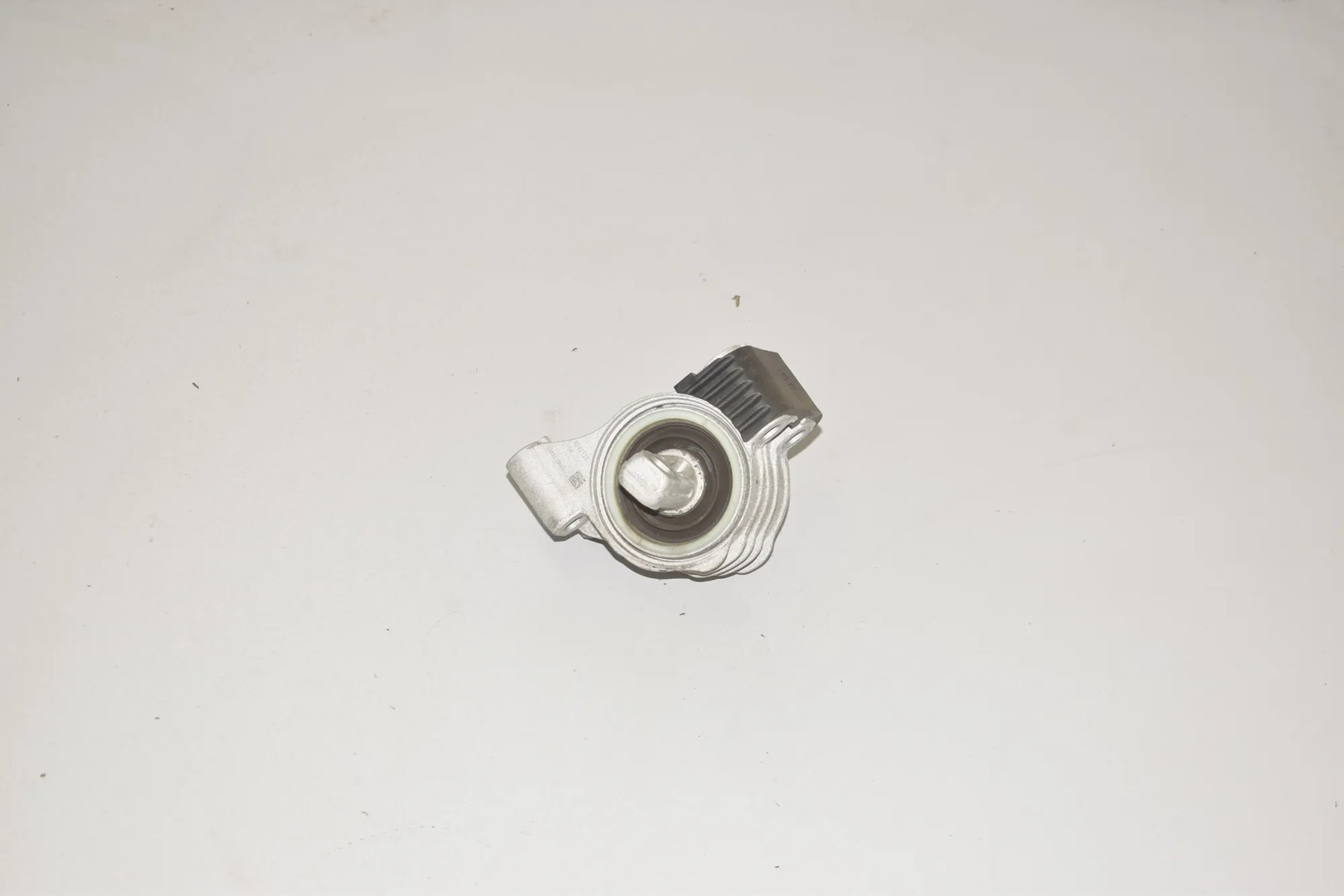 Right Side Engine Bracket – OEM 8742123 · BMW iX3 (G08) (2020 - -) Electric (286 HP) 2022 – 4