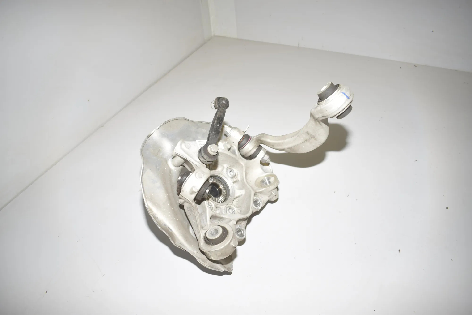 Rear Left Wheel Hub Spindle – OEM 6890007 · BMW iX3 (G08) (2020 - -) Electric (286 HP) 2022 – 5