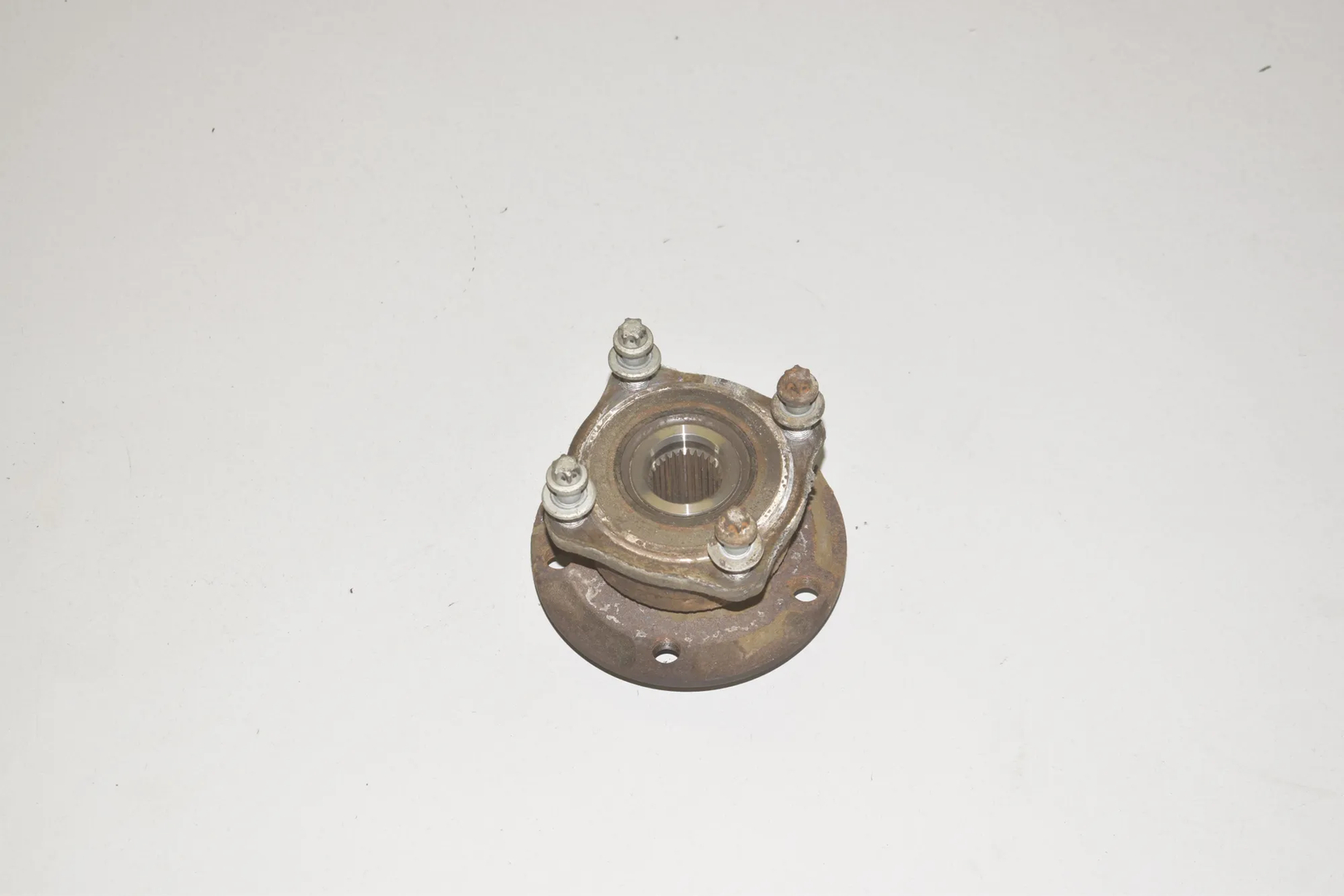 Rear Right Wheel Bearing – OEM 6867806 · BMW 5 (F10) 530 d 2010 – 4