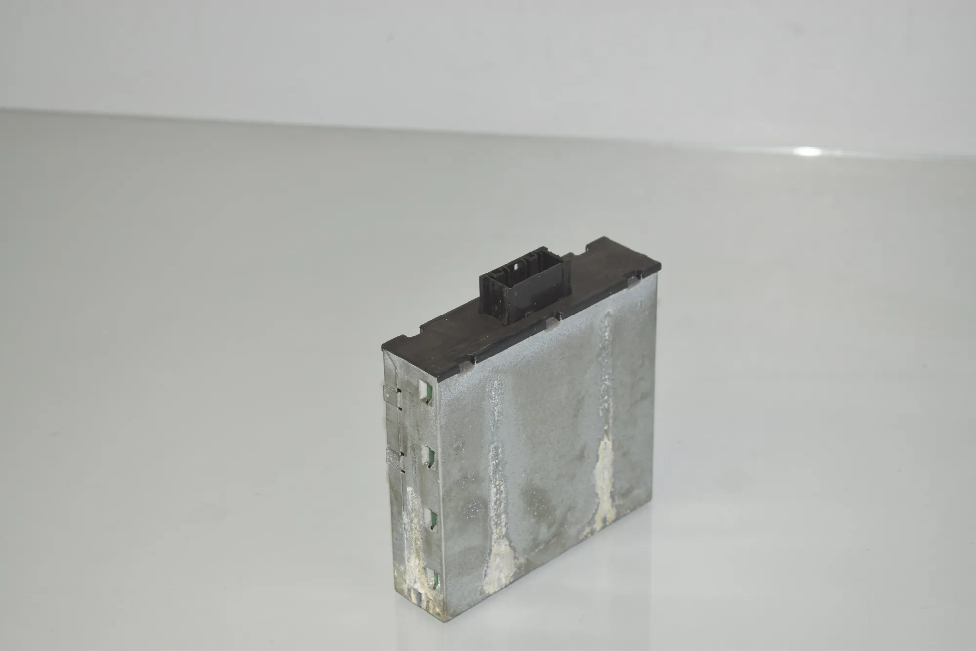 Voltage Control Unit – OEM 9251984 · BMW X3 (F25) xDrive 30 d 2011 – 3