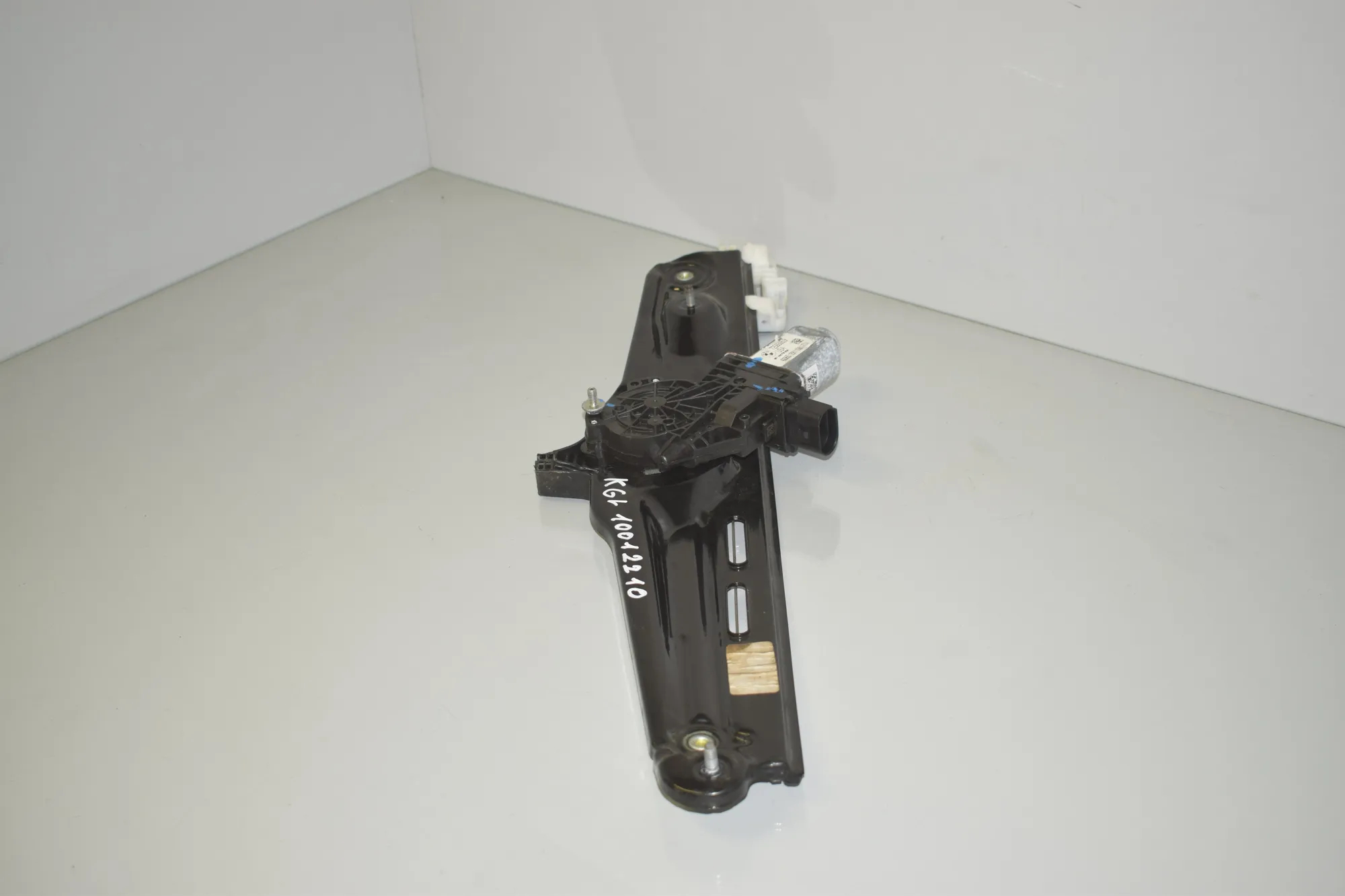 Rear Left Door Window Regulator – OEM 7382138 · BMW X3 (F25) xDrive 30 d 2011 – 2
