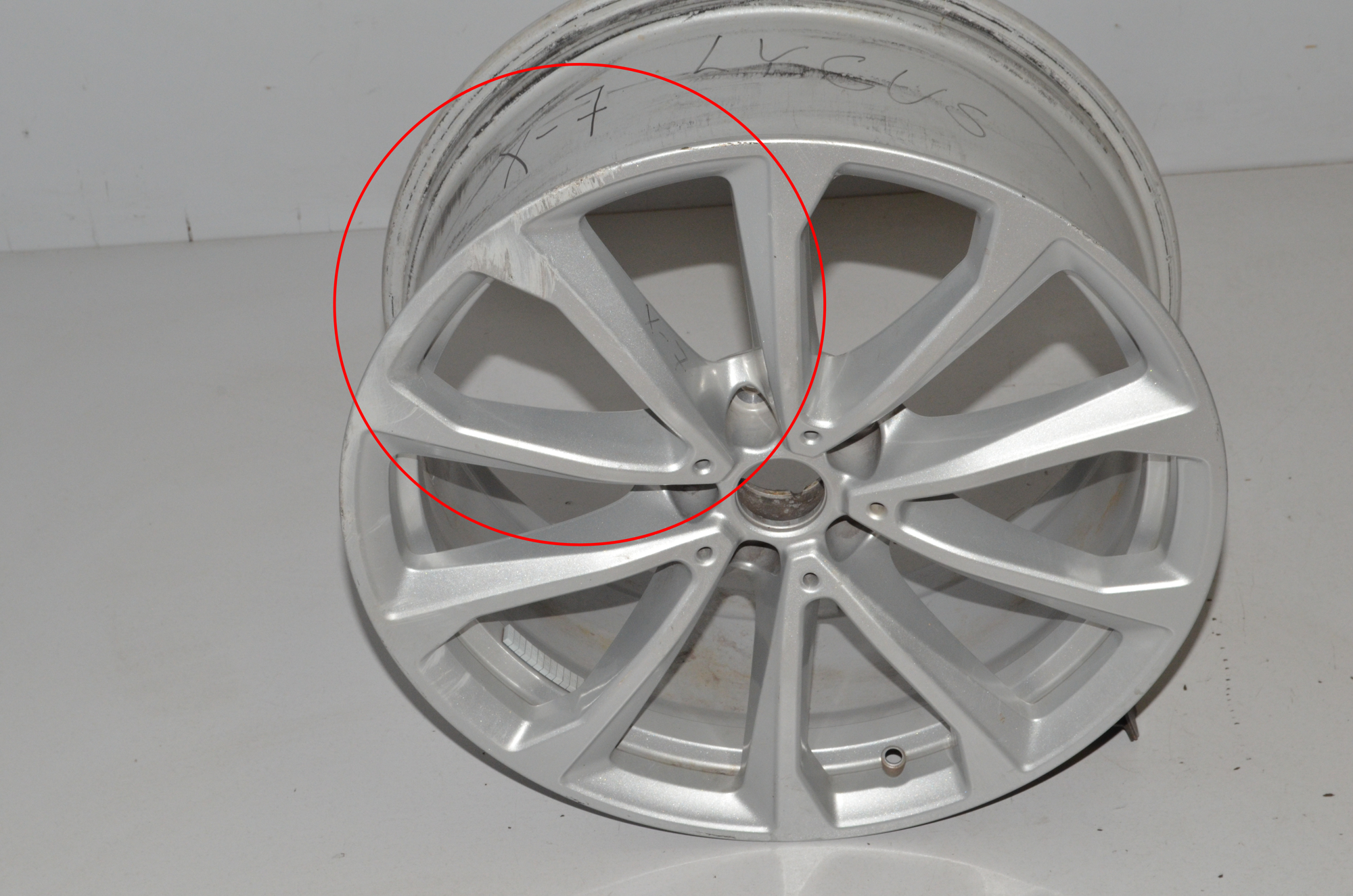 Alloy Wheel – OEM 36116880688 · BMW X7 (G07) BMW X7 (G07) xDrive 30 d 2019 – 6