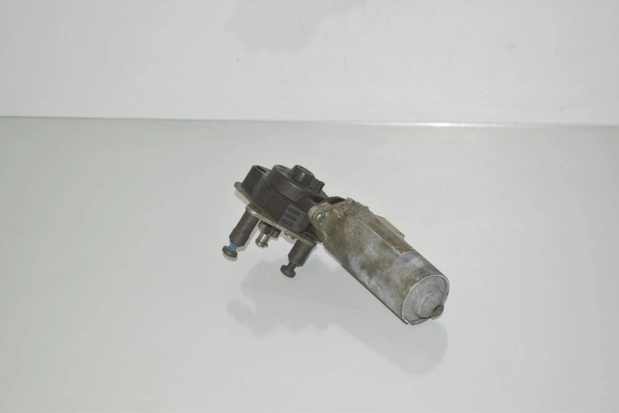 Front Right Seat Control Motor – OEM P0-12000-06-02 · BMW X3 (F25) xDrive 35 d 2013
