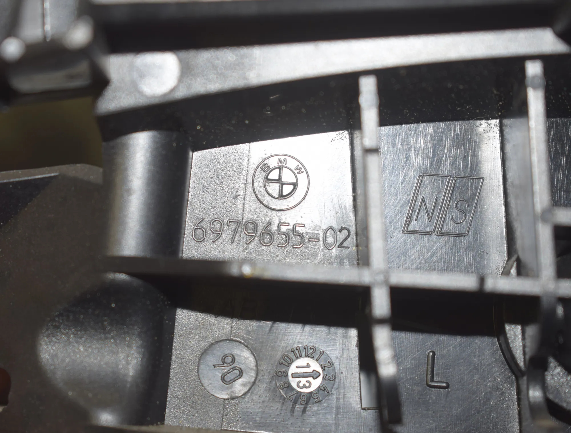 Other Seat Parts – OEM 6979655 · BMW X3 (F25) xDrive 35 d 2013 – 5