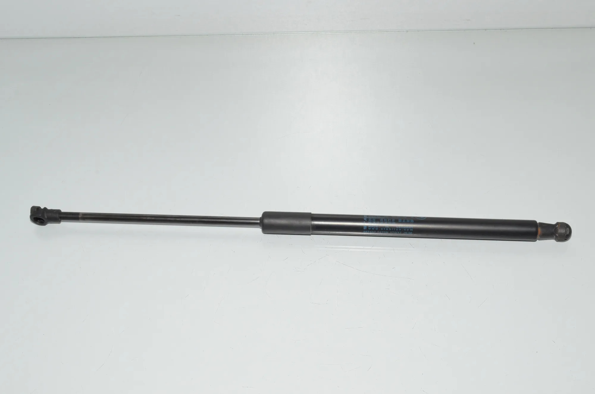 Left Side Tailgate Gas Strut – OEM 7239871 · BMW 1 (F20) 120 d xDrive 2017