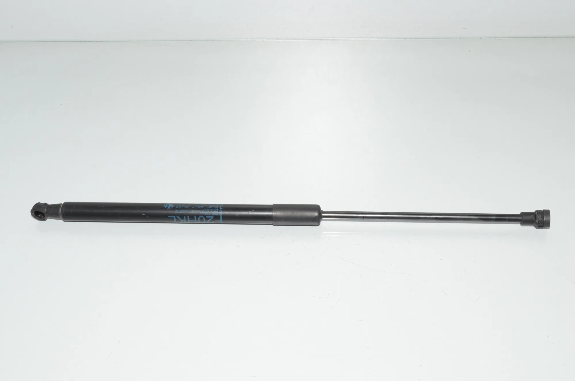 Left Side Tailgate Gas Strut – OEM 7239871 · BMW 1 (F20) 120 d xDrive 2017 – 2