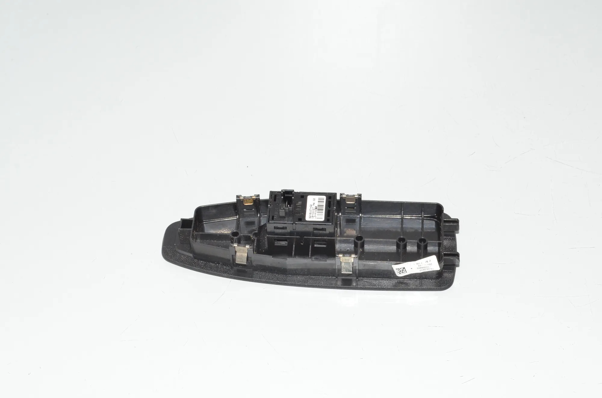 Front Right Door Window Switch – OEM 9208107 · BMW 1 (F20) 120 d xDrive 2017 – 3