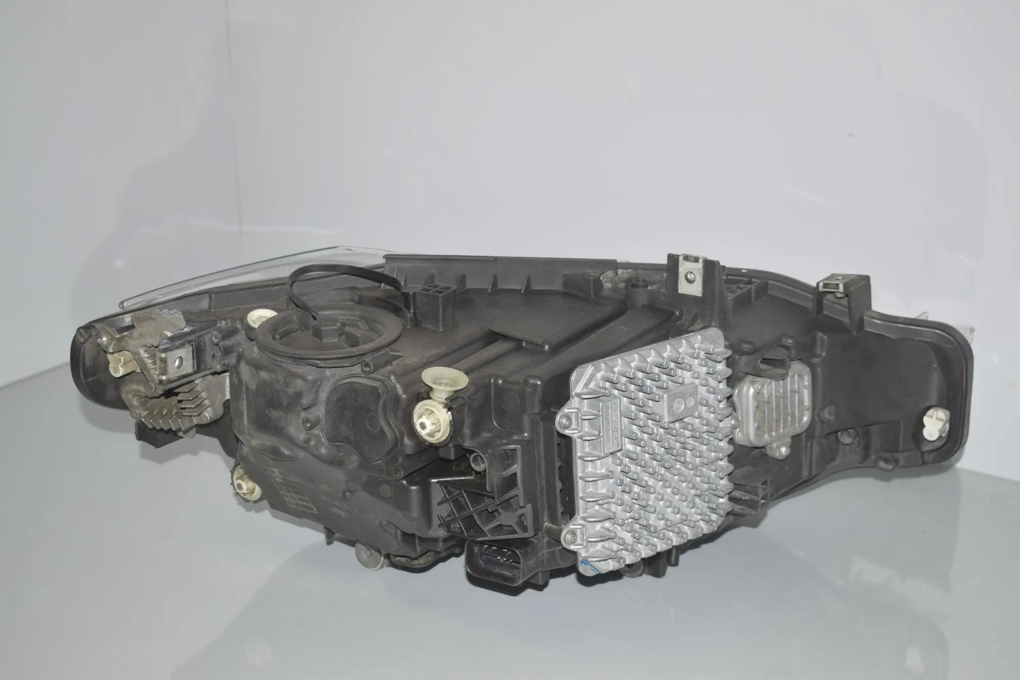 Front Left Headlight – OEM 198661 · BMW 3 (F30, F80) BMW 3 (F30, F80) 318 d 2018 – 8