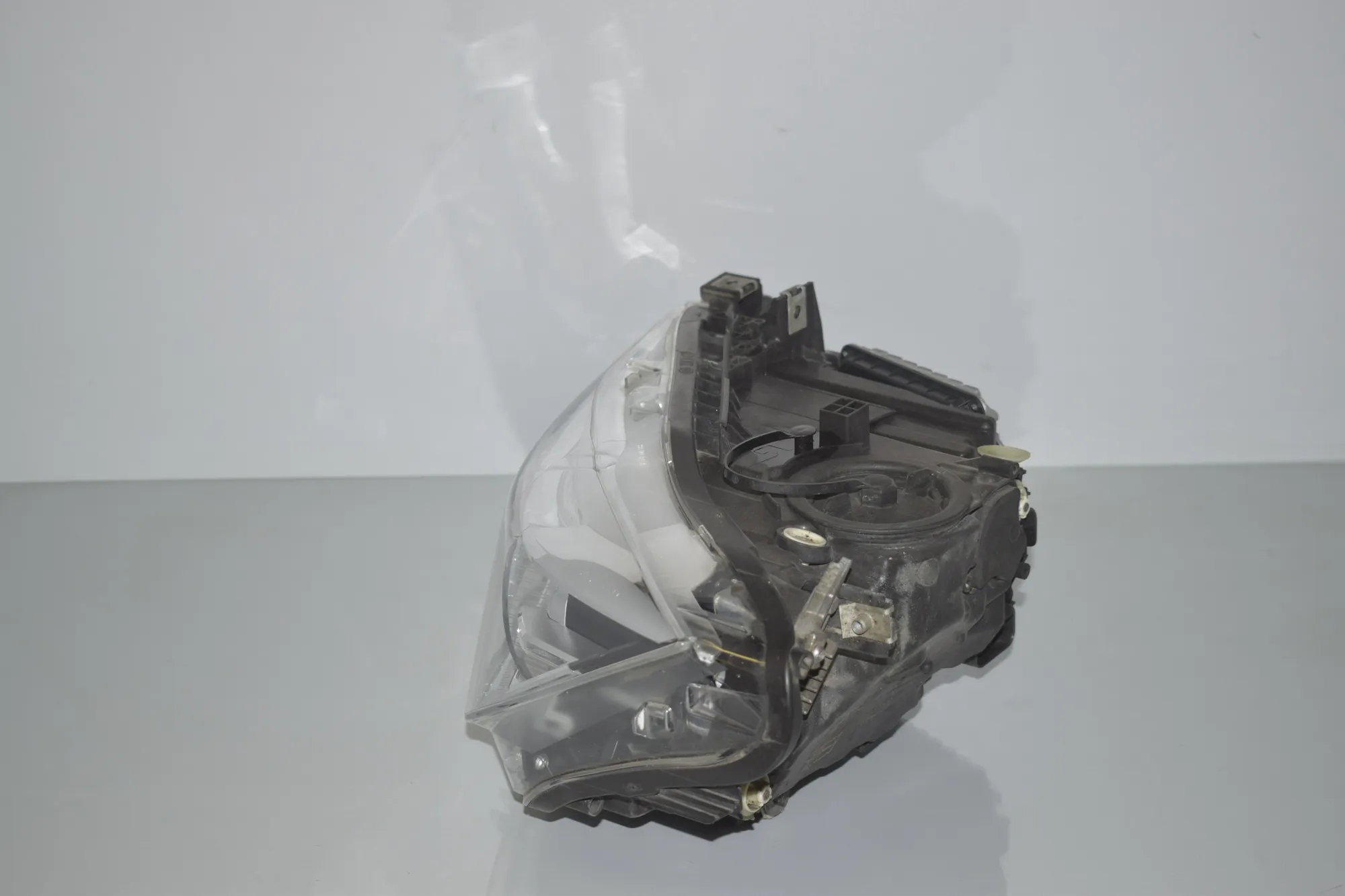 Front Left Headlight – OEM 198661 · BMW 3 (F30, F80) BMW 3 (F30, F80) 318 d 2018 – 9