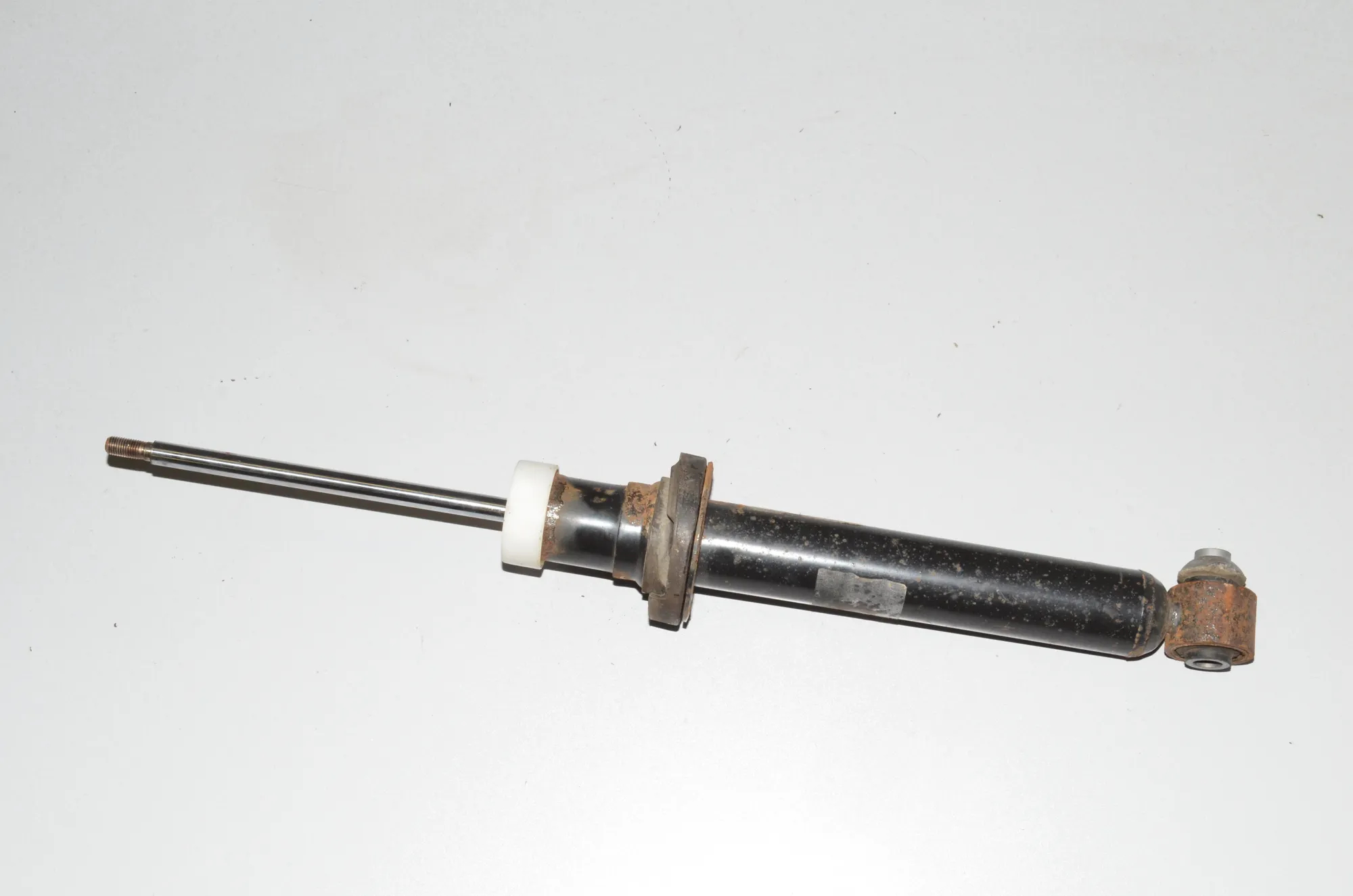 Rear Left Shock Absorber – OEM 6789380 · BMW 5 (F10) 525 d 2012