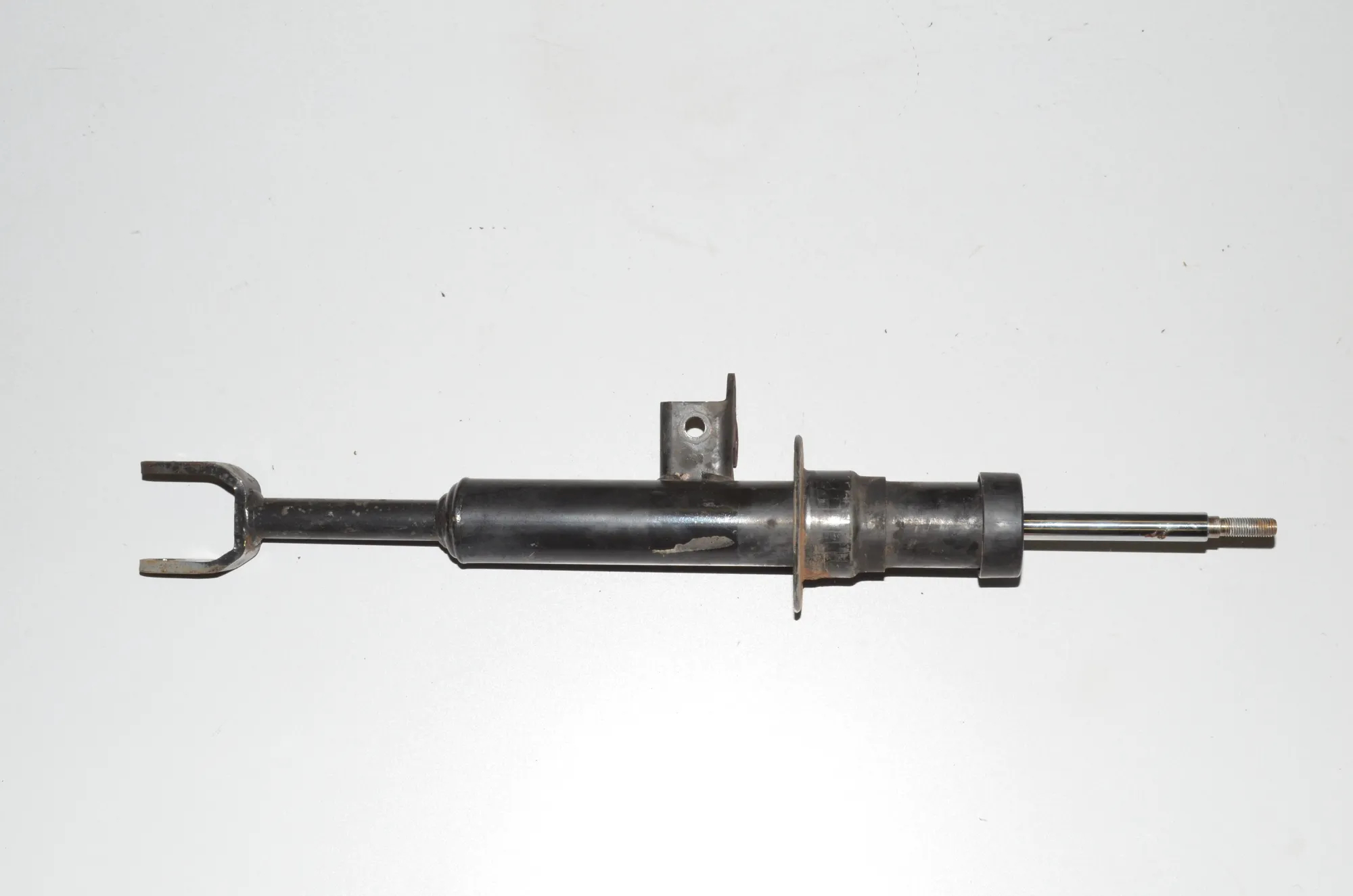 Front Right Shock Absorber – OEM 6775576 · BMW 5 (F10) 530 d 2010