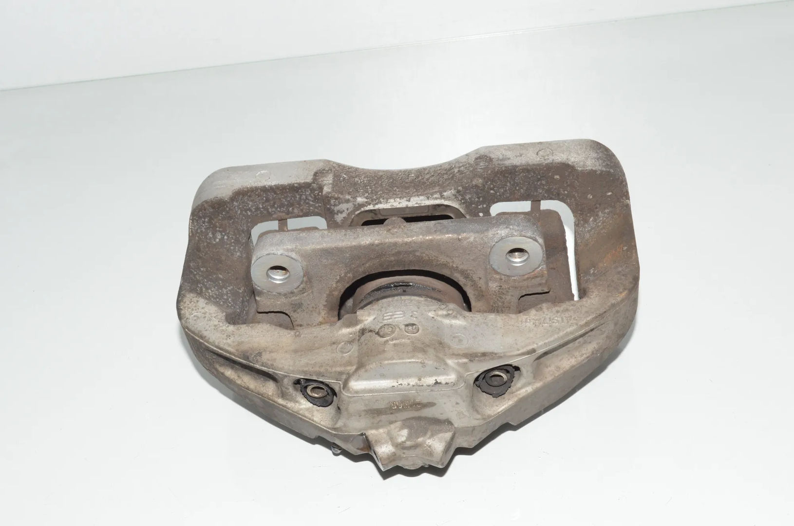 Front Left Brake Caliper – OEM 6792689 · BMW 5 (F10) 530 d 2010 – 4