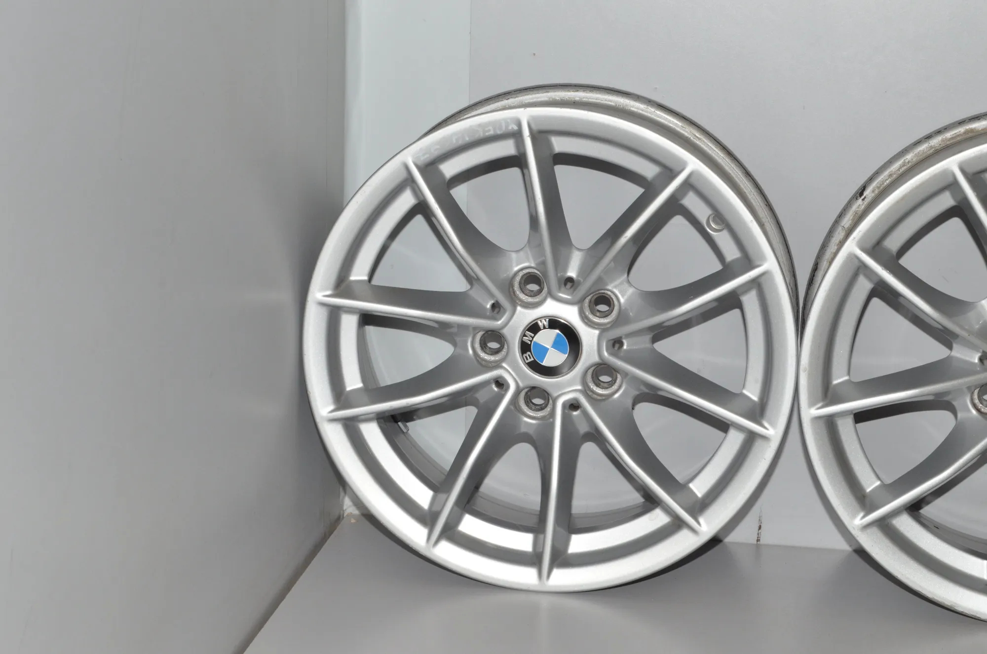 Alloy Wheel Set – OEM 6876921 · BMW 3 Touring (G21) BMW 3 Touring (G21) 318 d 2020 – 4