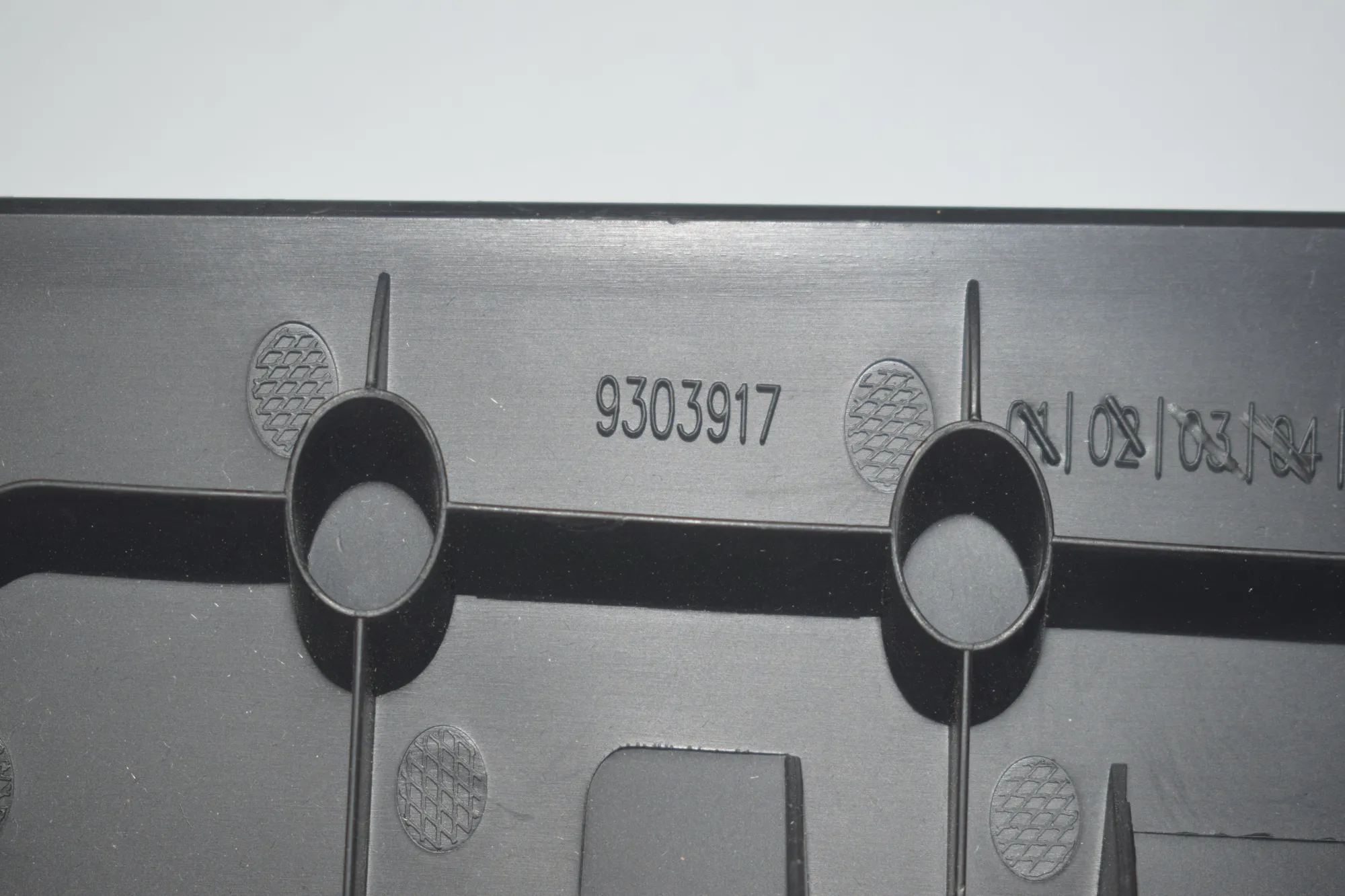 Dashboard Trim – OEM 9303917 · BMW 2 Active Tourer (F45) 218 d 2016 – 5