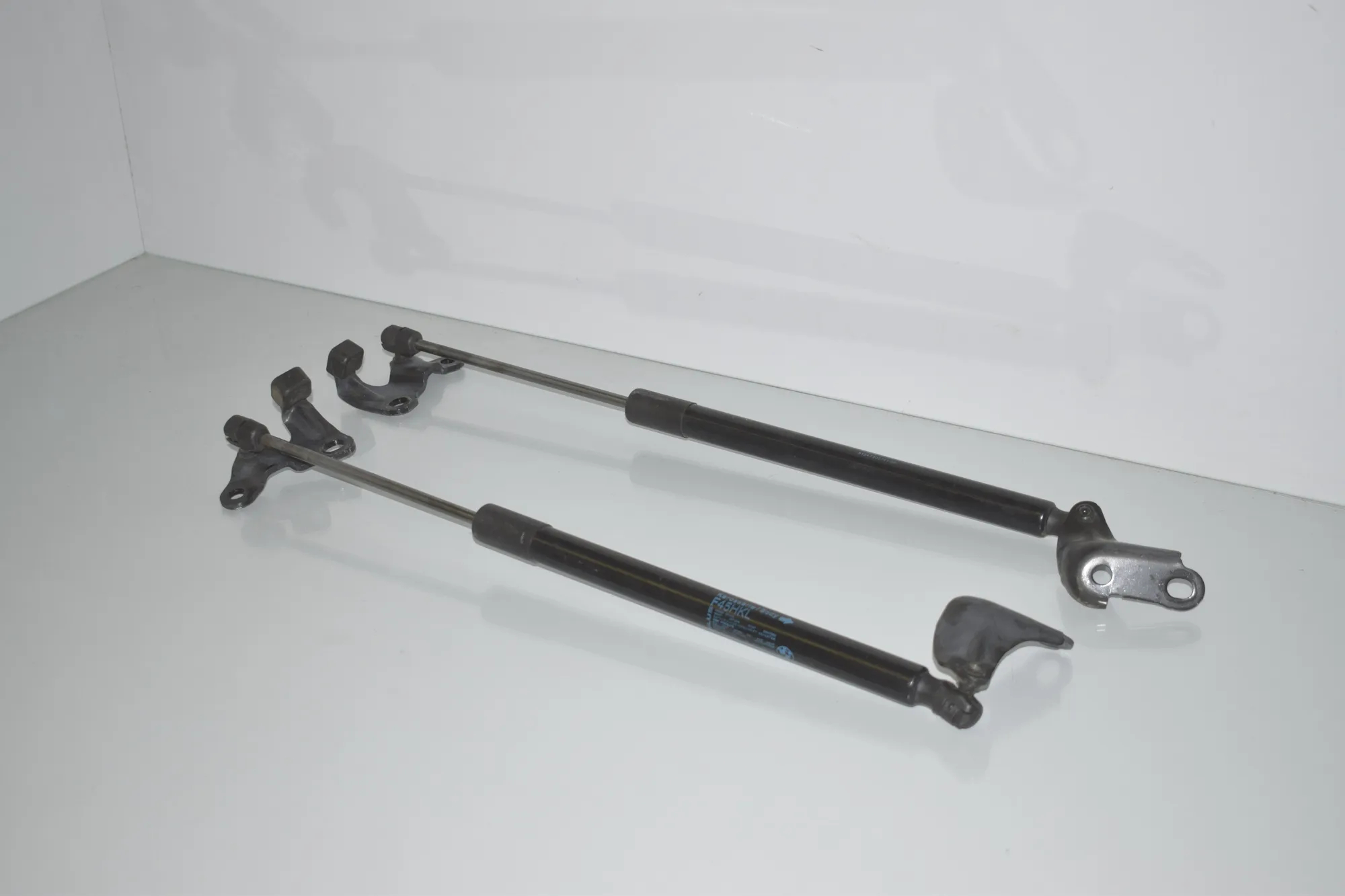 Right Side Tailgate Gas Strut – OEM 7300791 · BMW 2 Active Tourer (F45) 218 d 2016 – 2