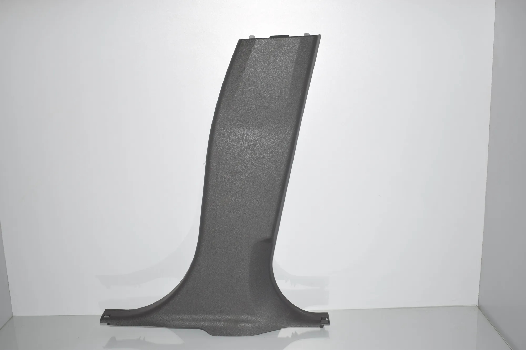 Right Side B Pillar Trim – OEM 7302434 · BMW 2 Active Tourer (F45) 218 d 2016