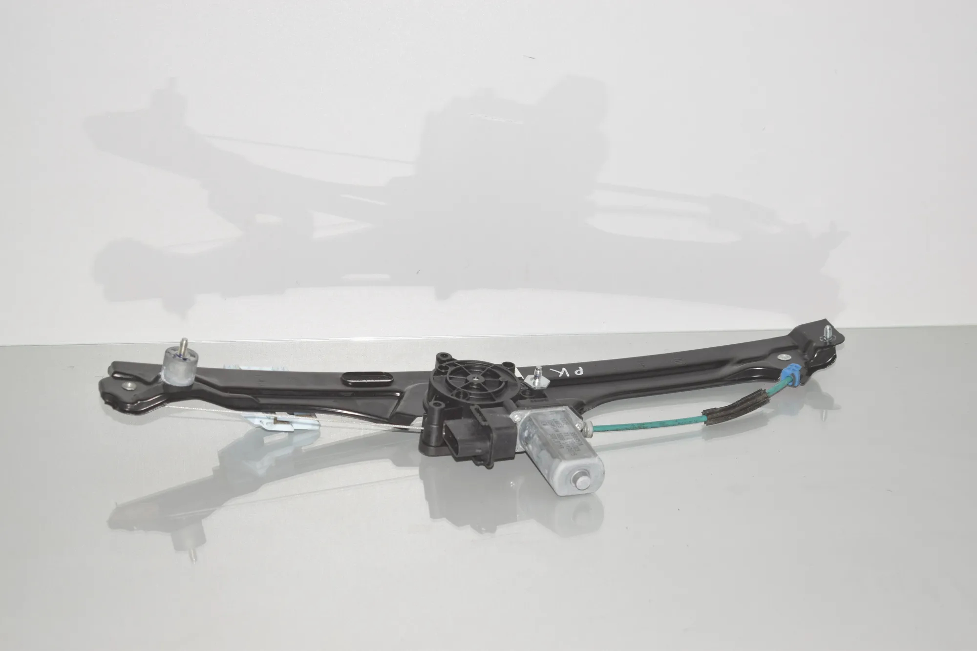 Front Left Door Window Regulator – OEM 2579945 · BMW 2 Active Tourer (F45) 218 d 2016 – 4