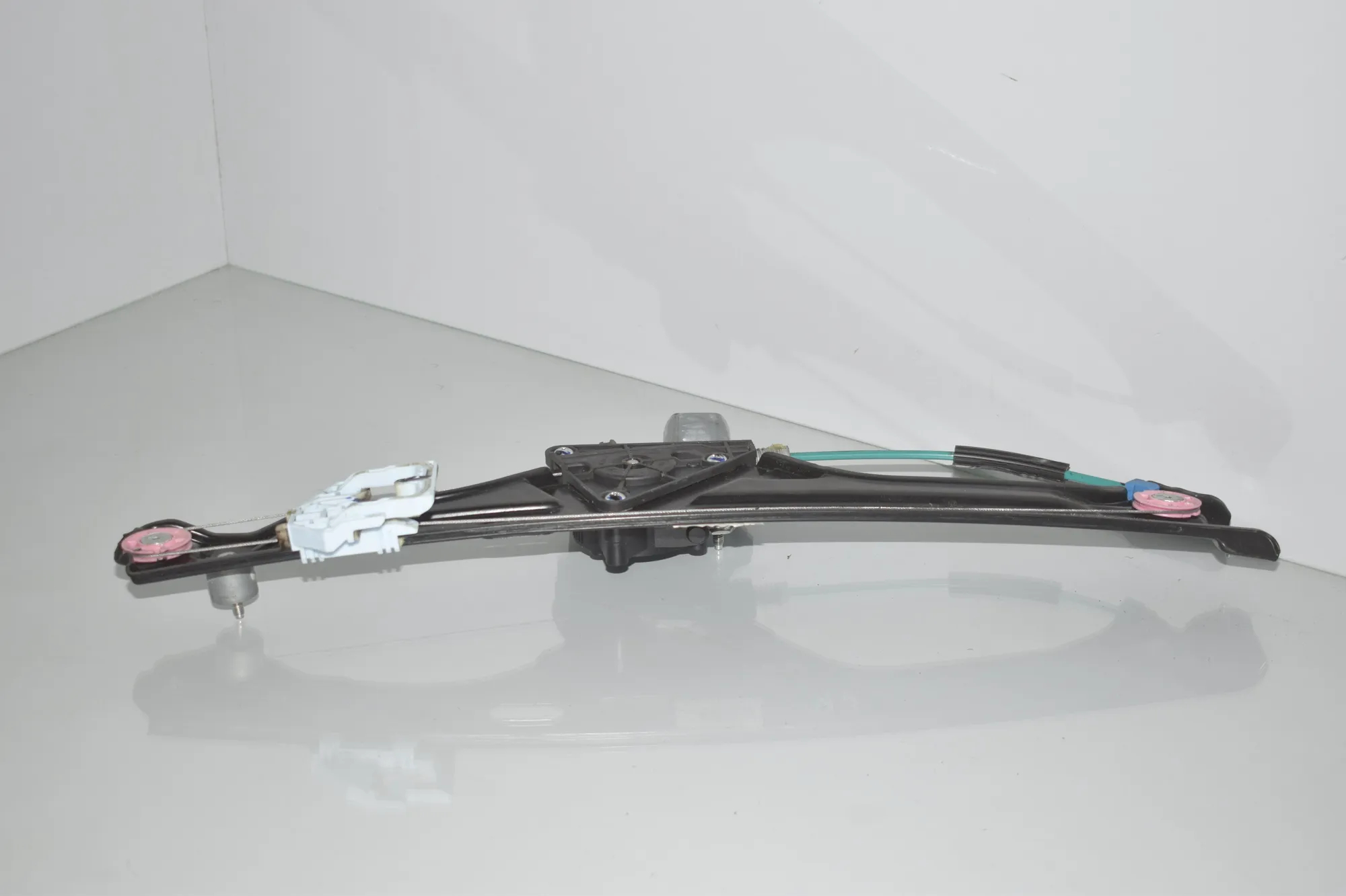 Front Left Door Window Regulator – OEM 2579945 · BMW 2 Active Tourer (F45) 218 d 2016 – 5
