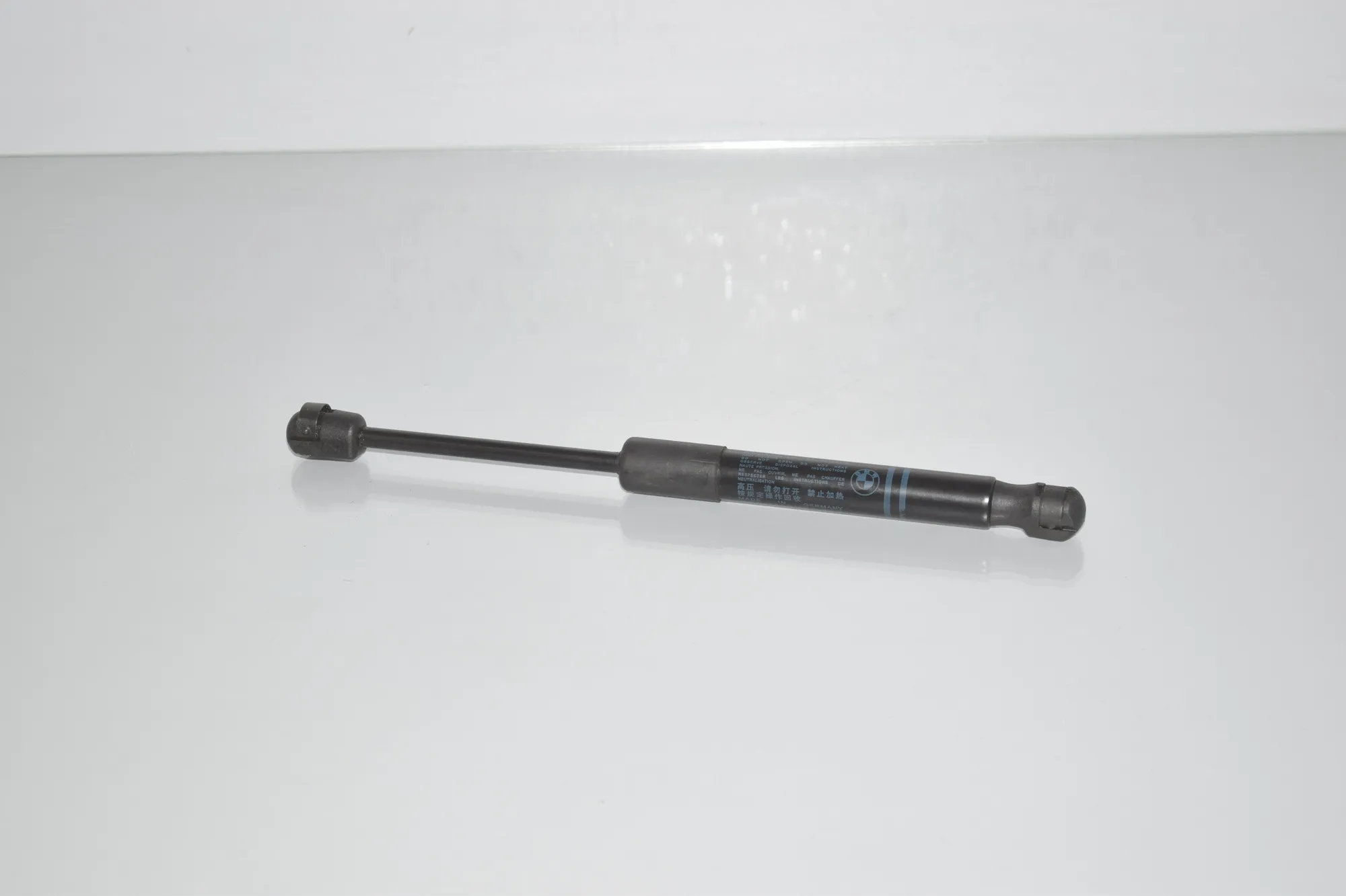 Front Left Bonnet Strut – OEM 7255812 · BMW 3 Touring (F31) 318 d 2016 – 2